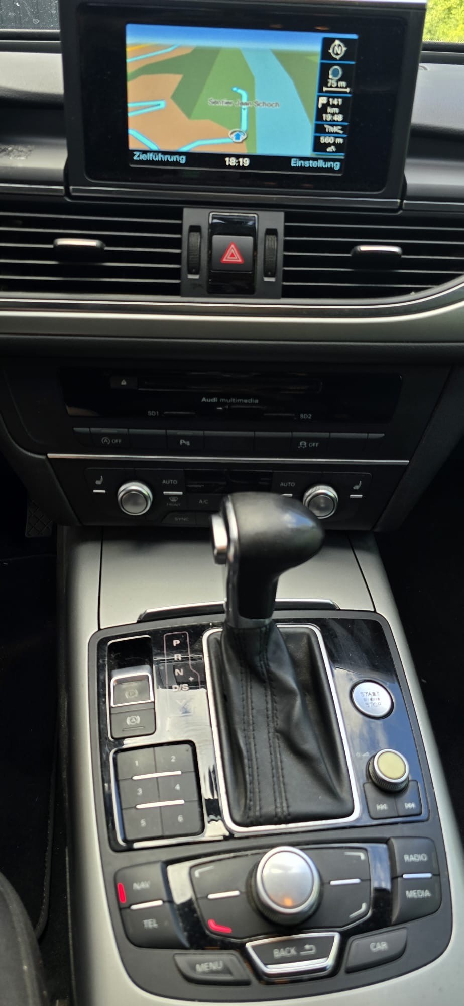 AUDI A6 Avant 2.0 TDI ultra multitronic-image-10