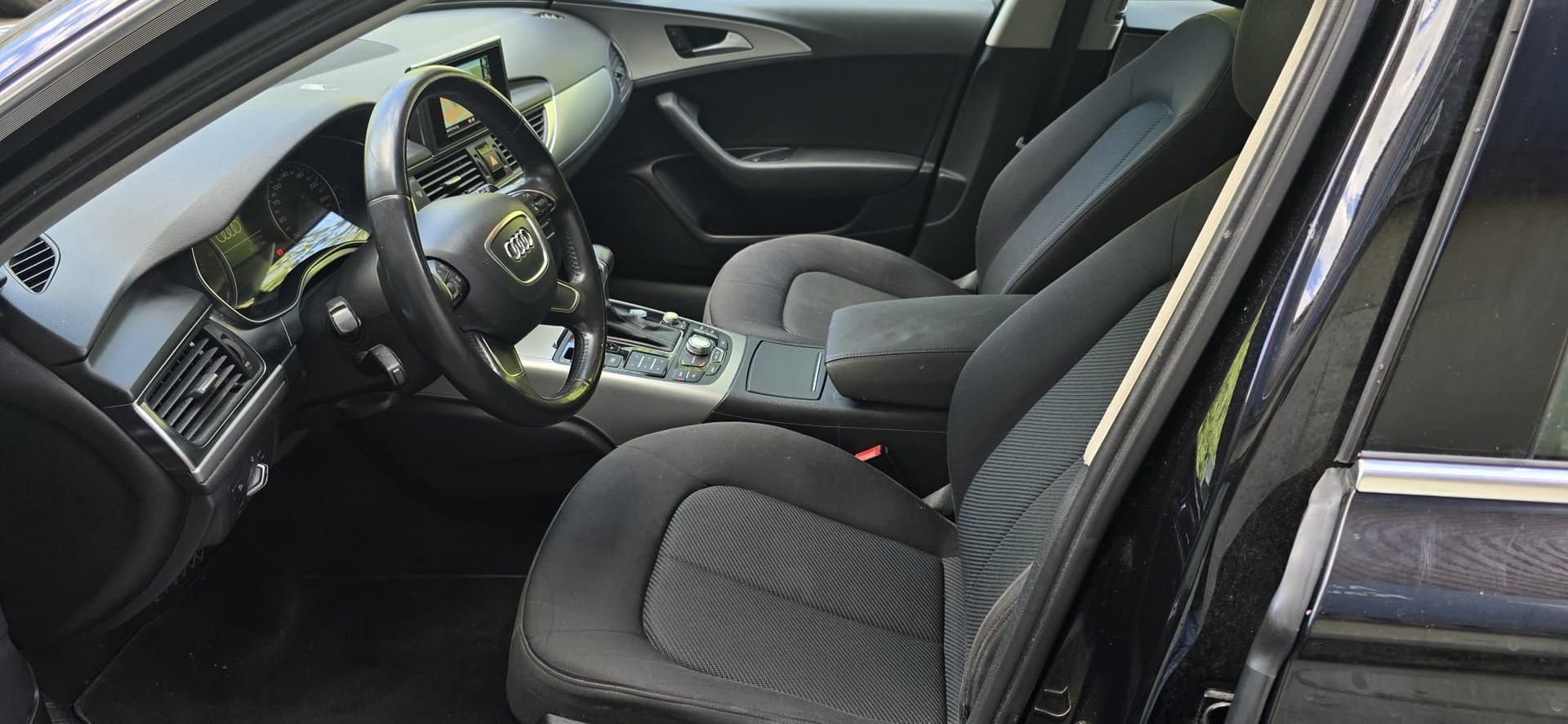 AUDI A6 Avant 2.0 TDI ultra multitronic-image-8