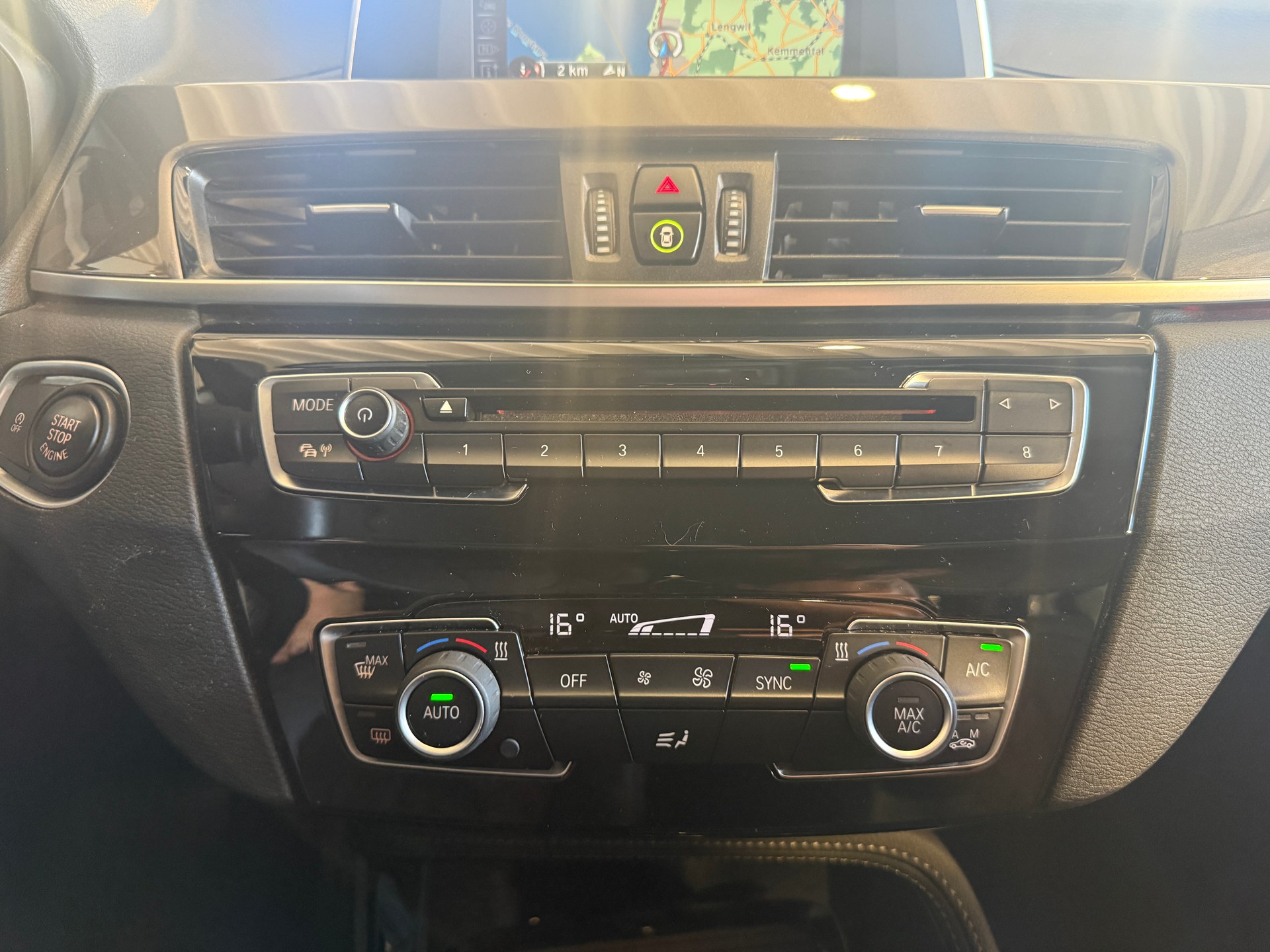 BMW X1 sDrive 18d xLine Steptronic ***GRATIS-SERVICE***-image-15