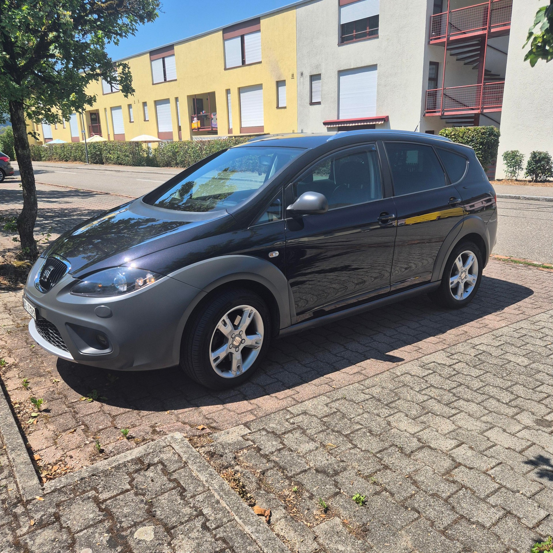 SEAT 2.0 TSI 16V Advantage-image-0