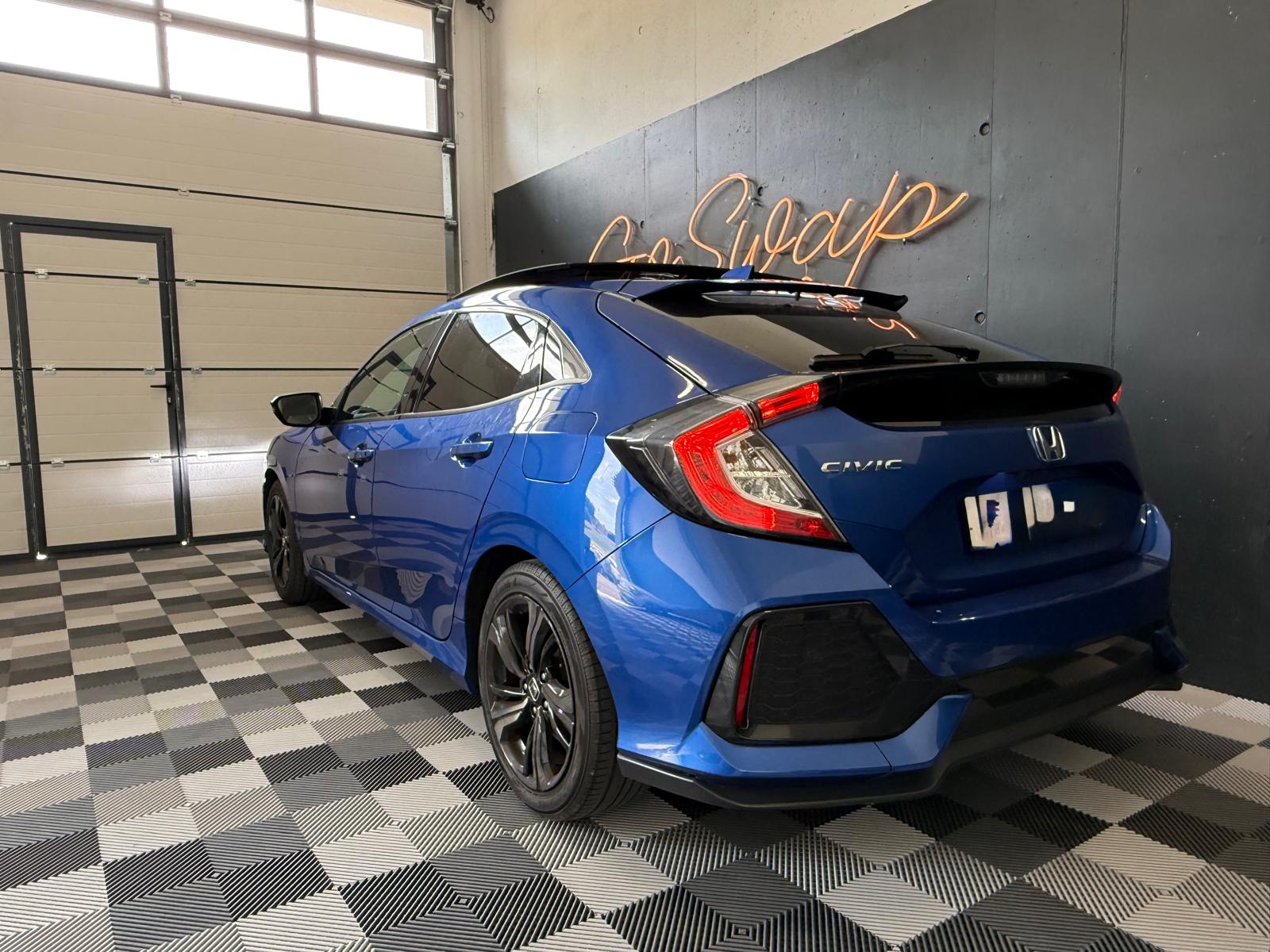 HONDA Civic 1.6 i-DTEC Executive Premium-image-3