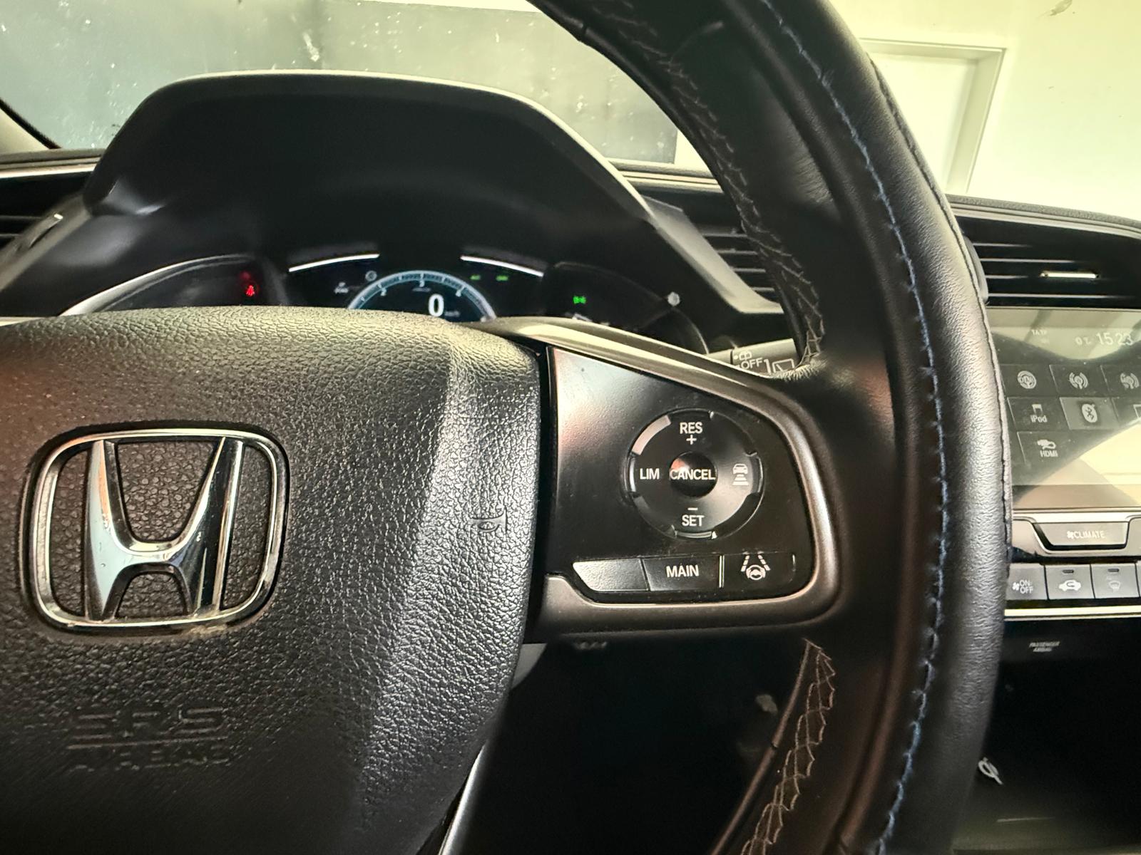 HONDA Civic 1.6 i-DTEC Executive Premium-image-18