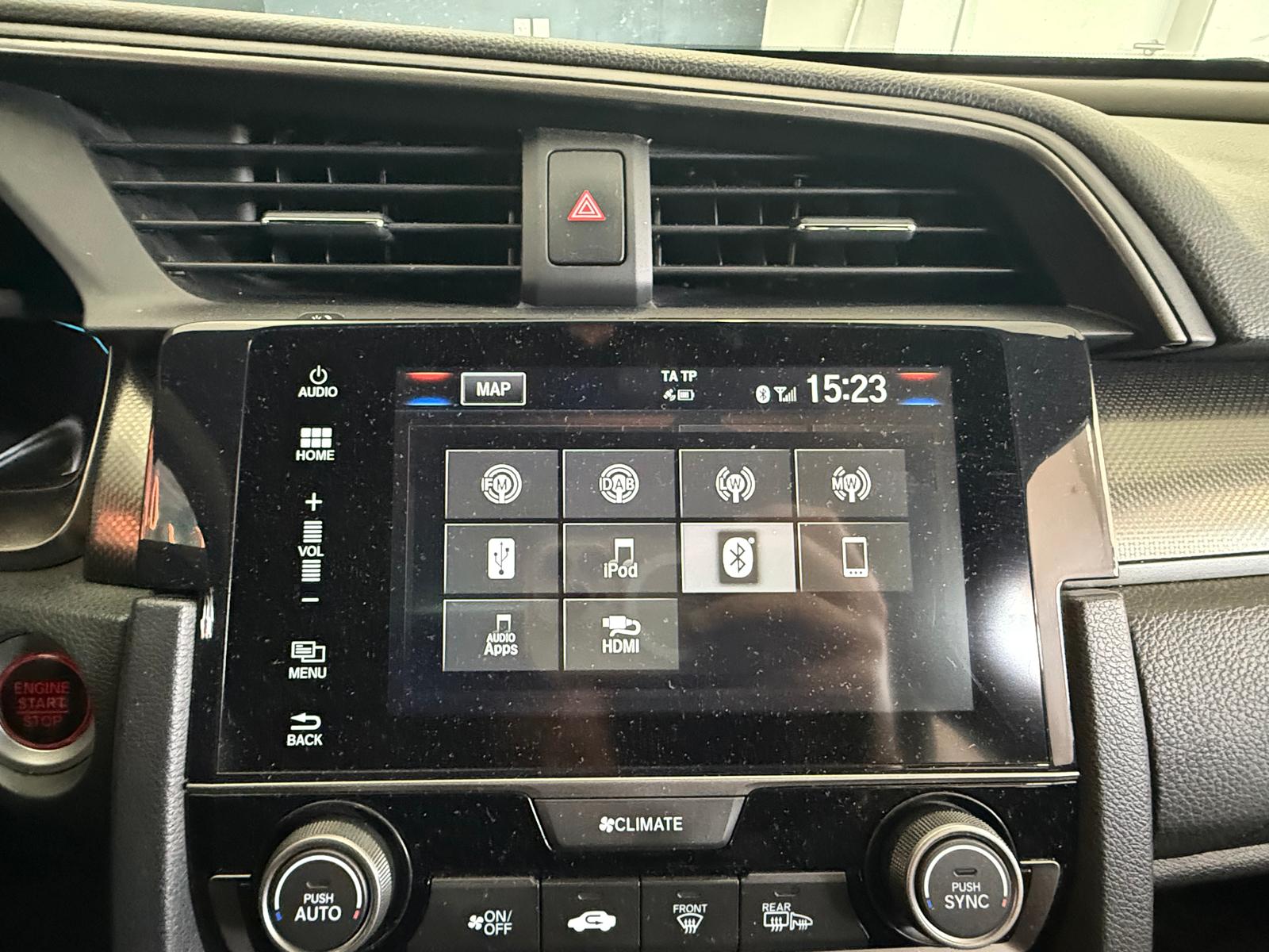 HONDA Civic 1.6 i-DTEC Executive Premium-image-20