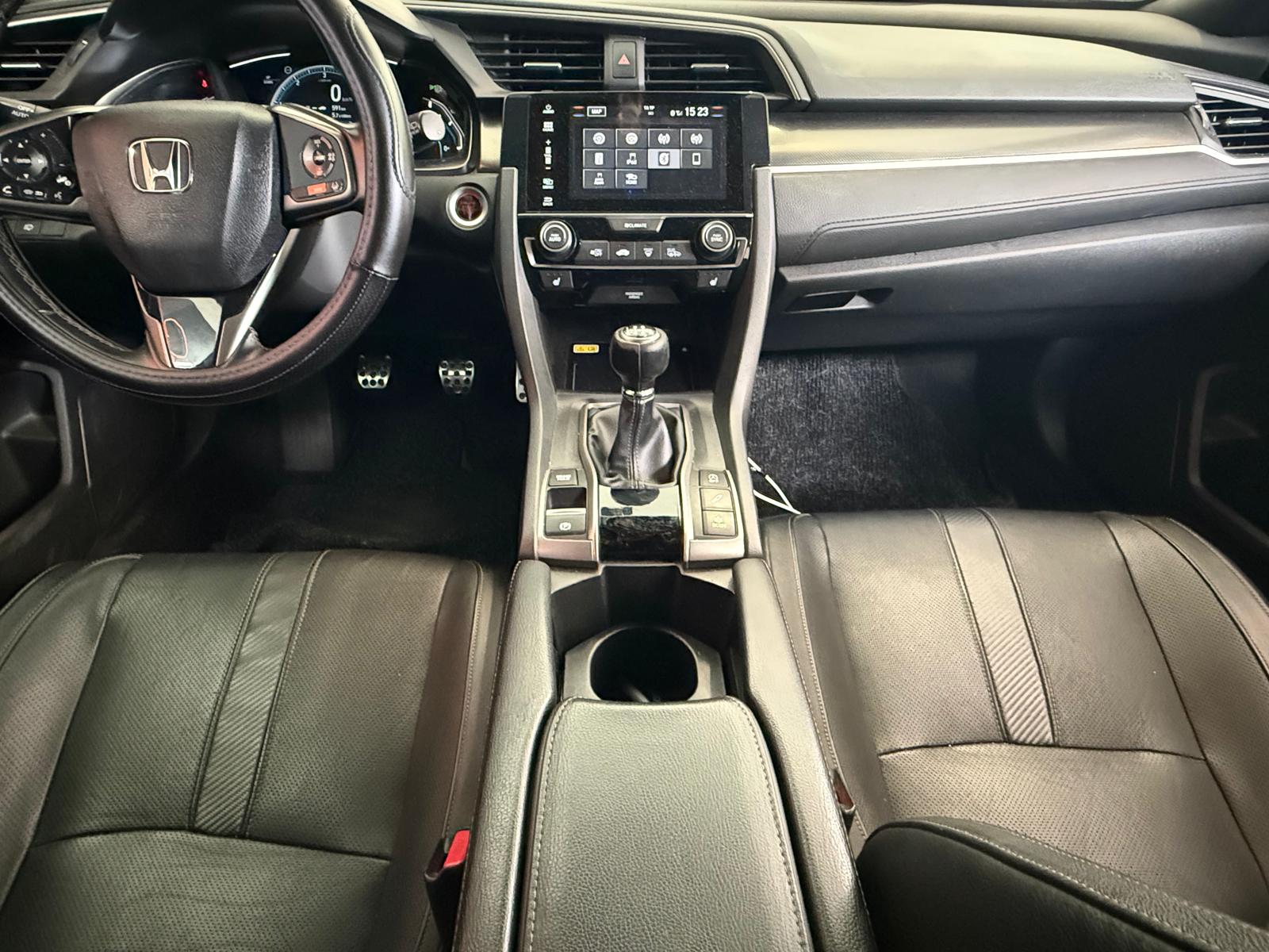 HONDA Civic 1.6 i-DTEC Executive Premium-image-14