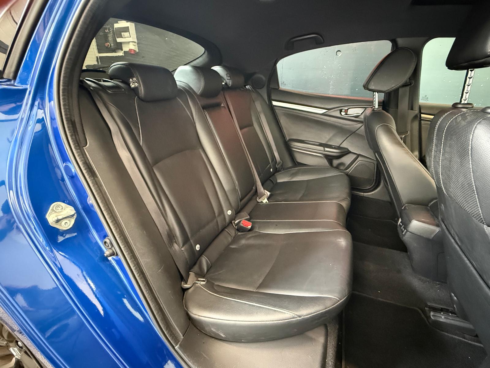 HONDA Civic 1.6 i-DTEC Executive Premium-image-12