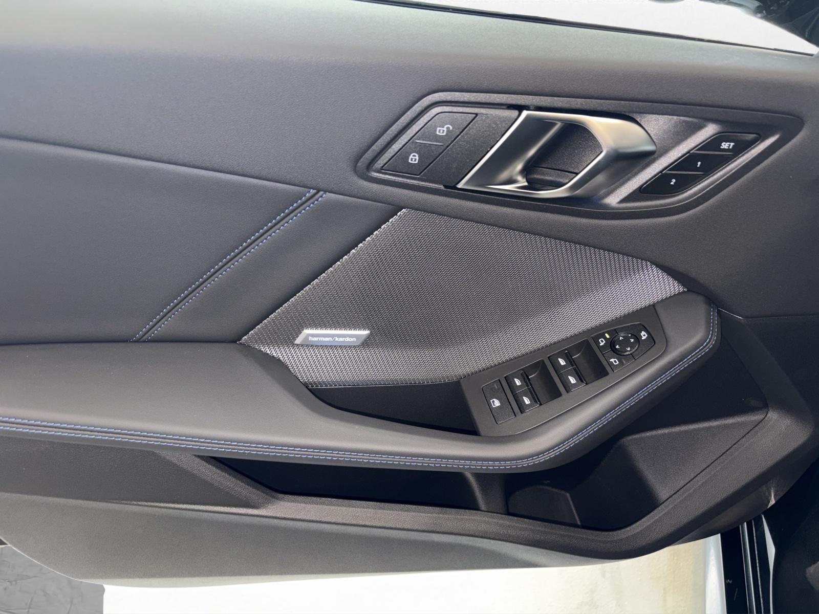 BMW 123 xDrive-image-16