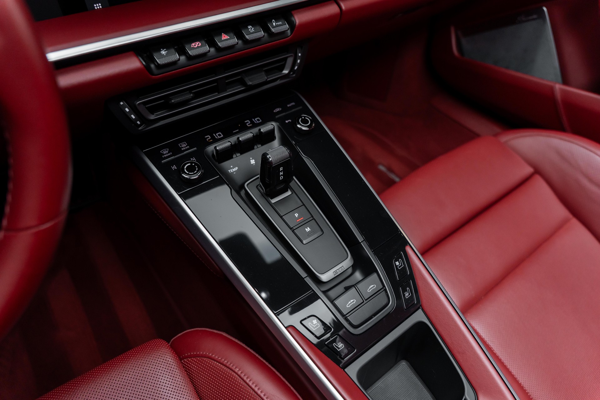 PORSCHE 911 Targa 4S PDK-image-13