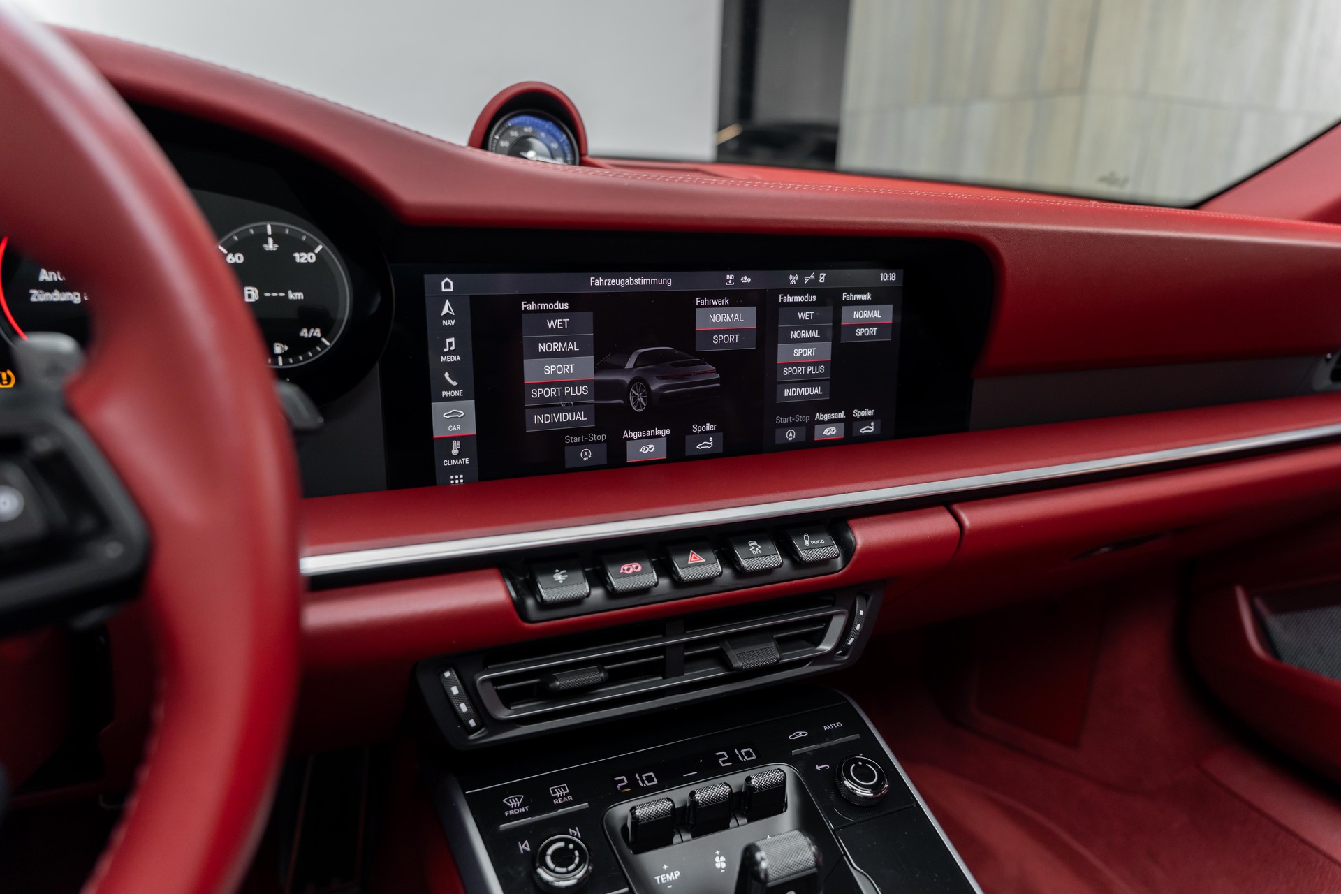 PORSCHE 911 Targa 4S PDK-image-10