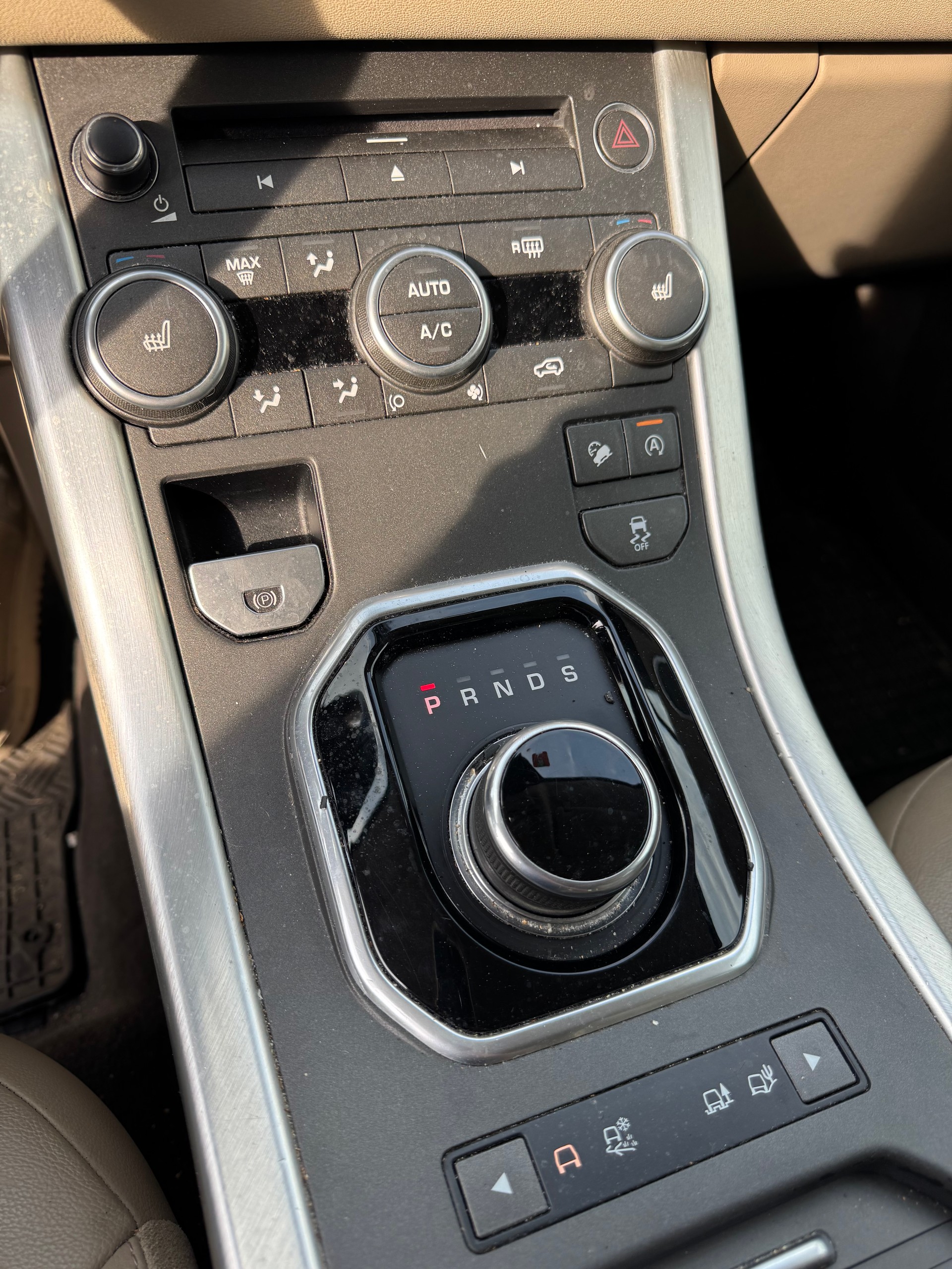 LAND ROVER Range Rover Evoque 2.0 Si4 HSE AT9-image-14