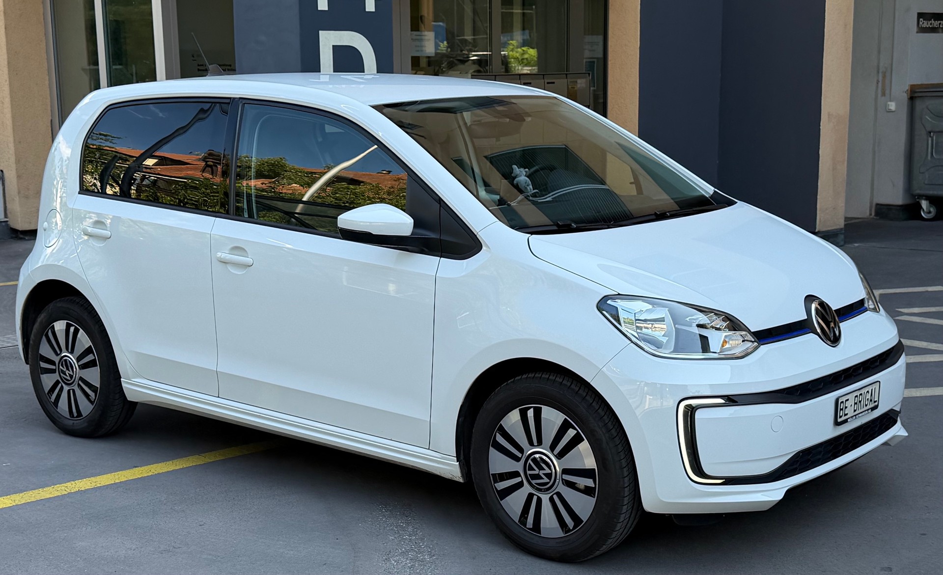 VW e-Up-image-2