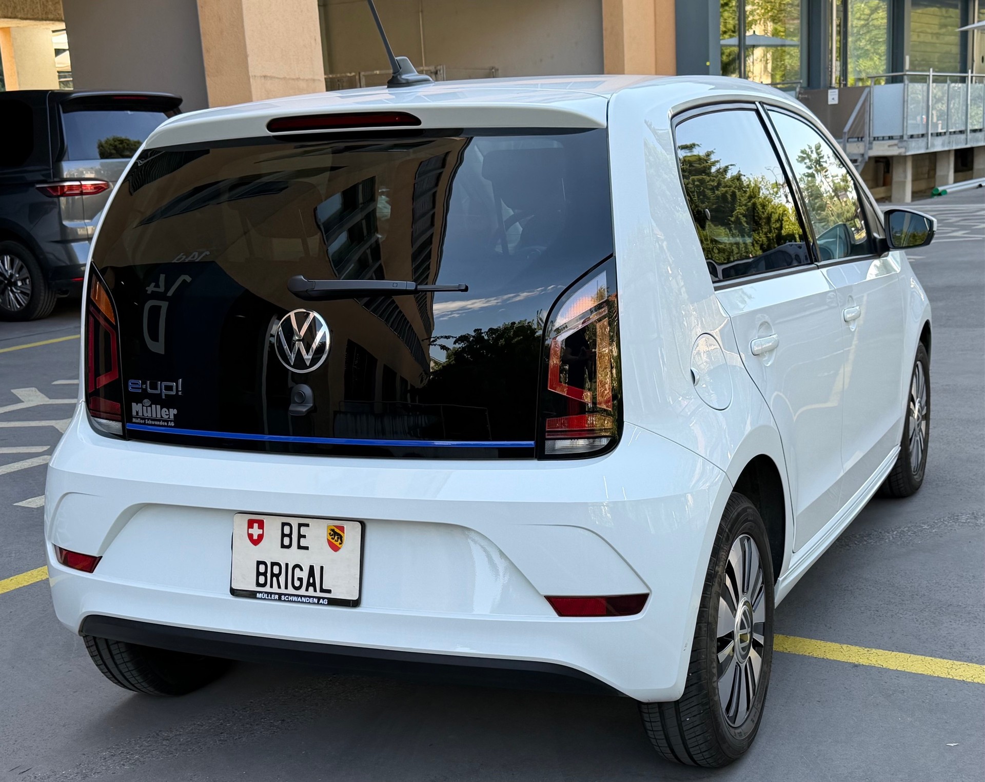 VW e-Up-image-3