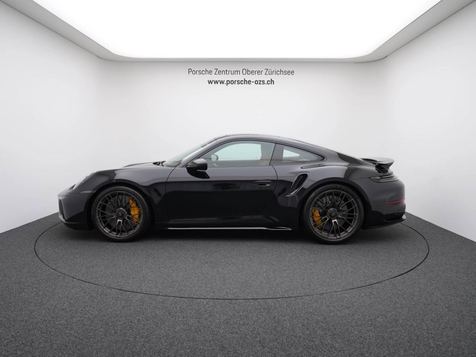 PORSCHE 911 Turbo S-image-1