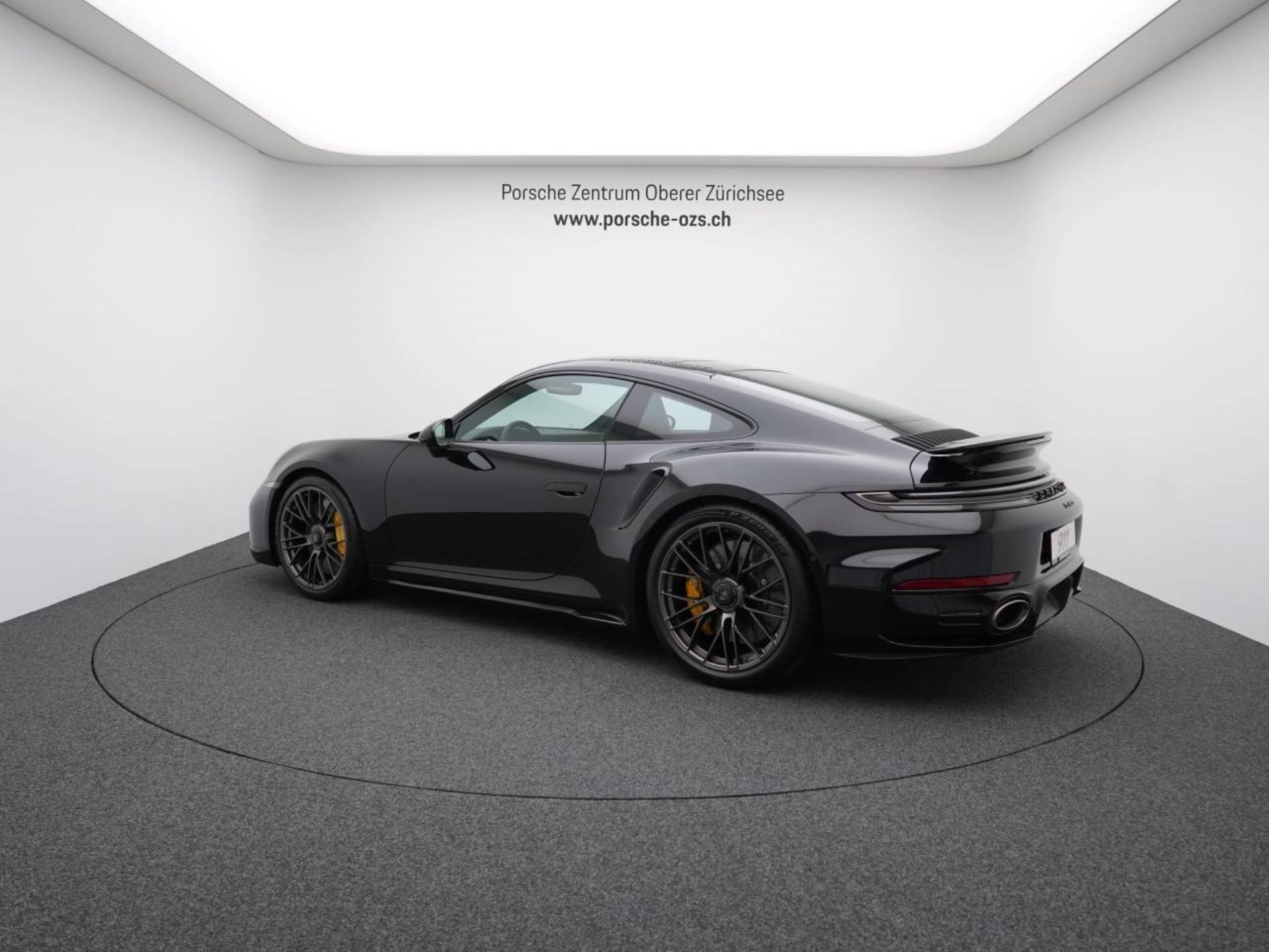 PORSCHE 911 Turbo S-image-2