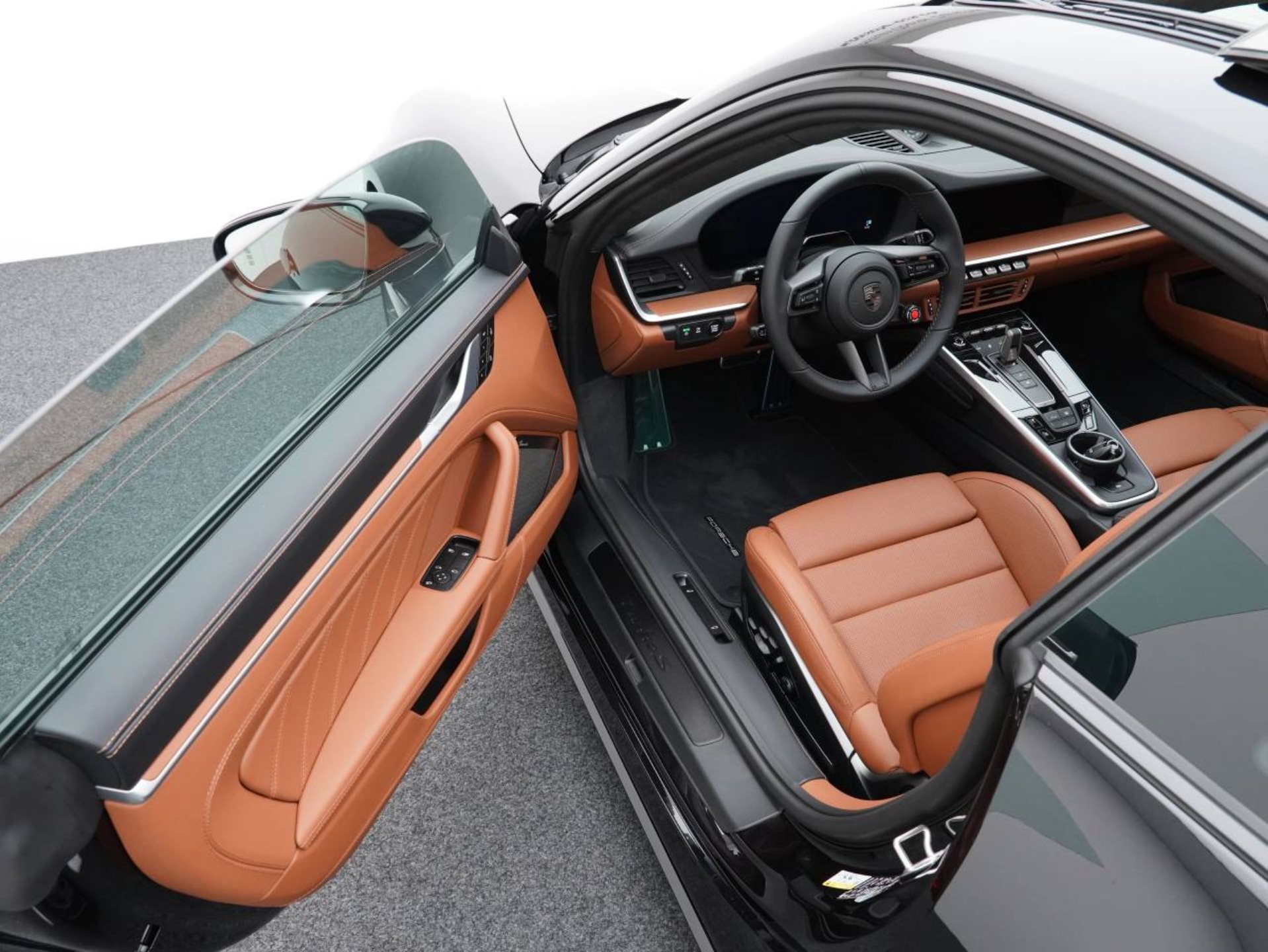 PORSCHE 911 Turbo S-image-3