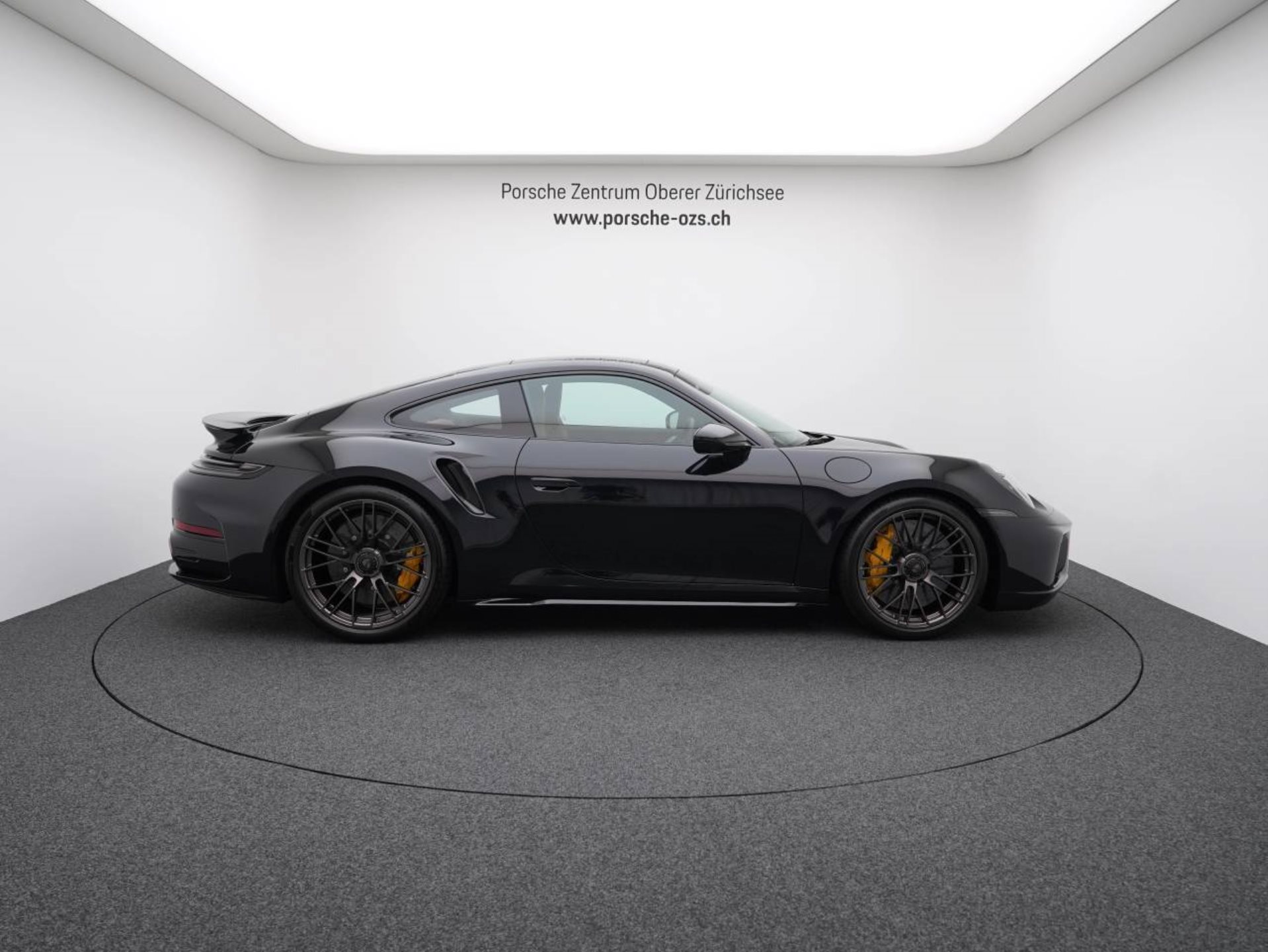 PORSCHE 911 Turbo S-image-7