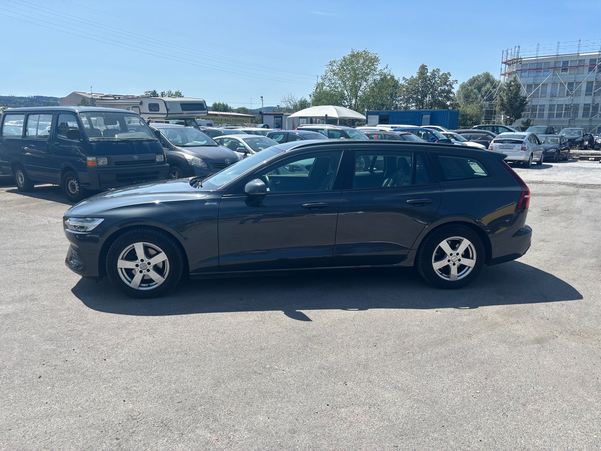 VOLVO V60 D4 Geartronic-image-5