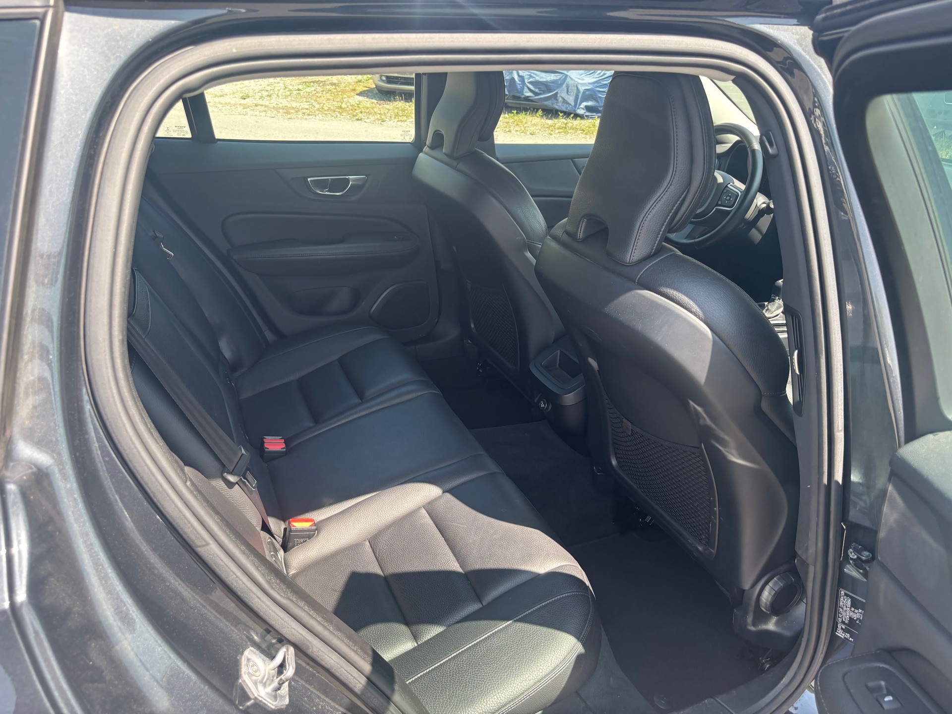 VOLVO V60 D4 Geartronic-image-8