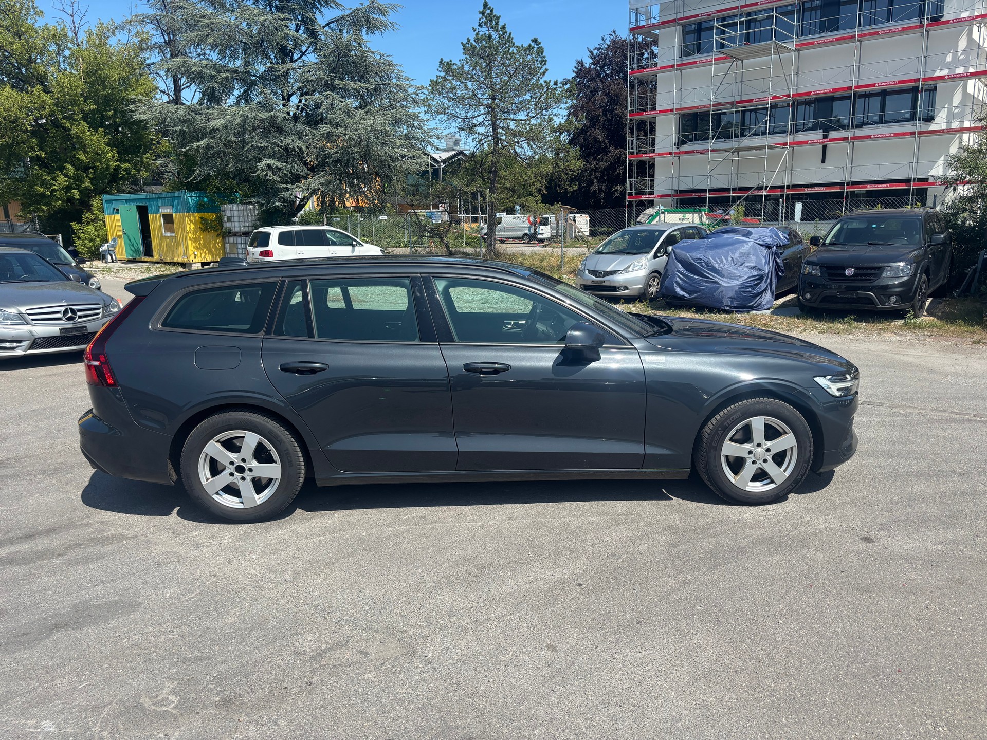 VOLVO V60 D4 Geartronic-image-4