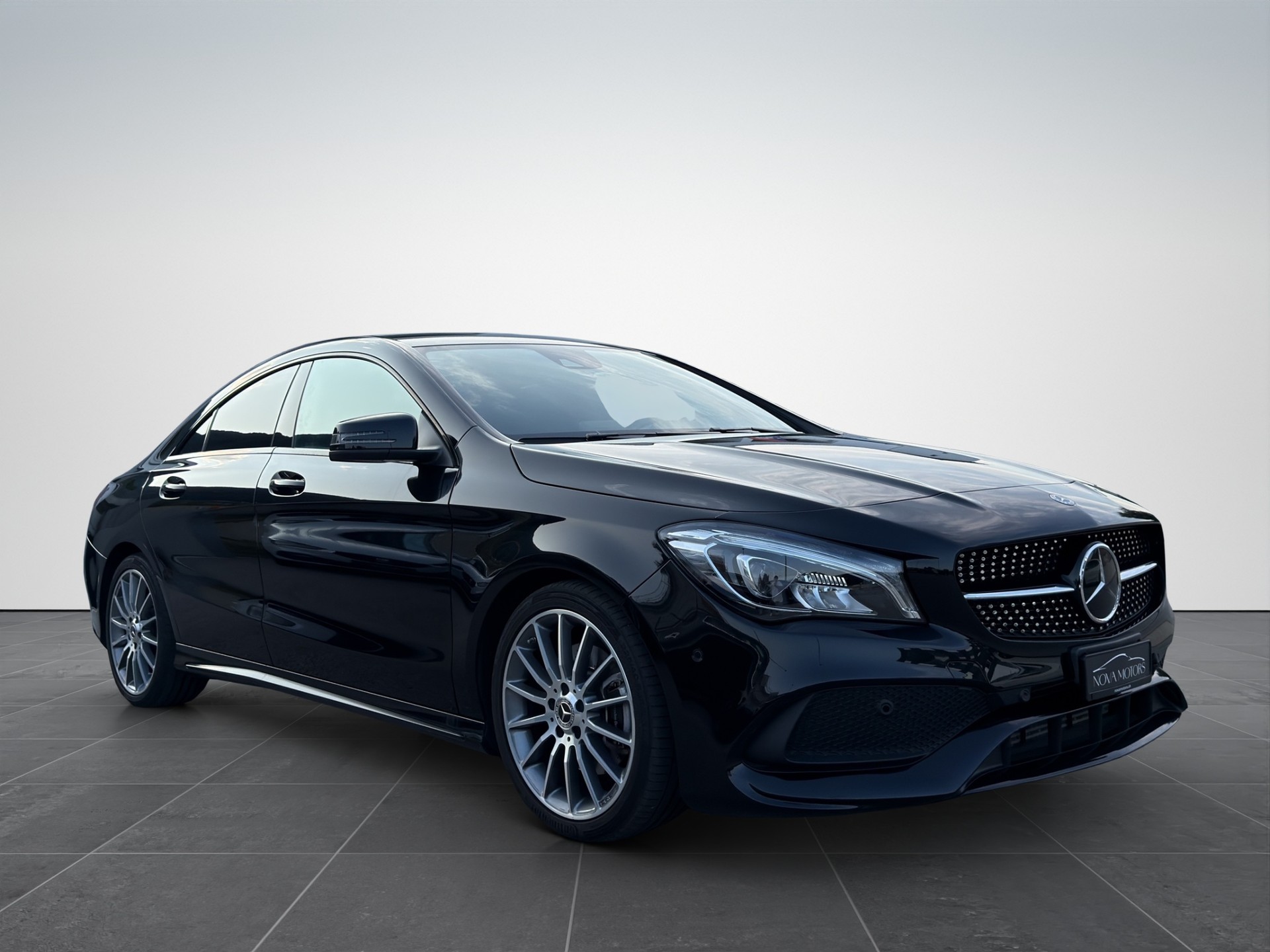 MERCEDES-BENZ CLA 220 AMG Line 4Matic 7G-DCT-image-7