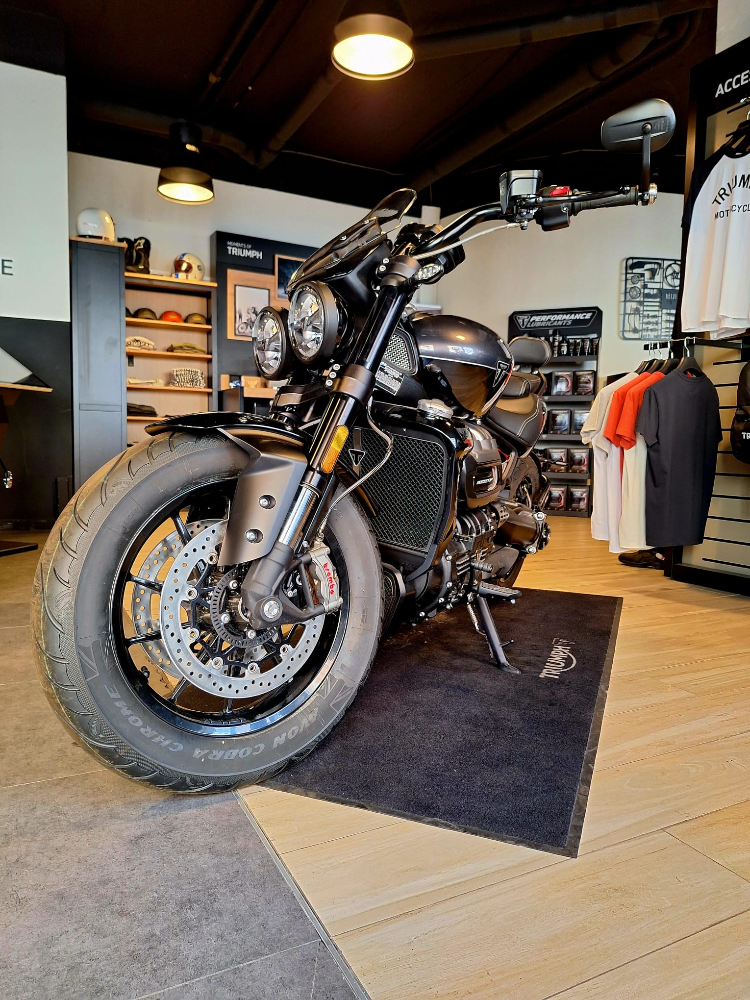 TRIUMPH ROCKET 3 STORM GT-showroom-element-2