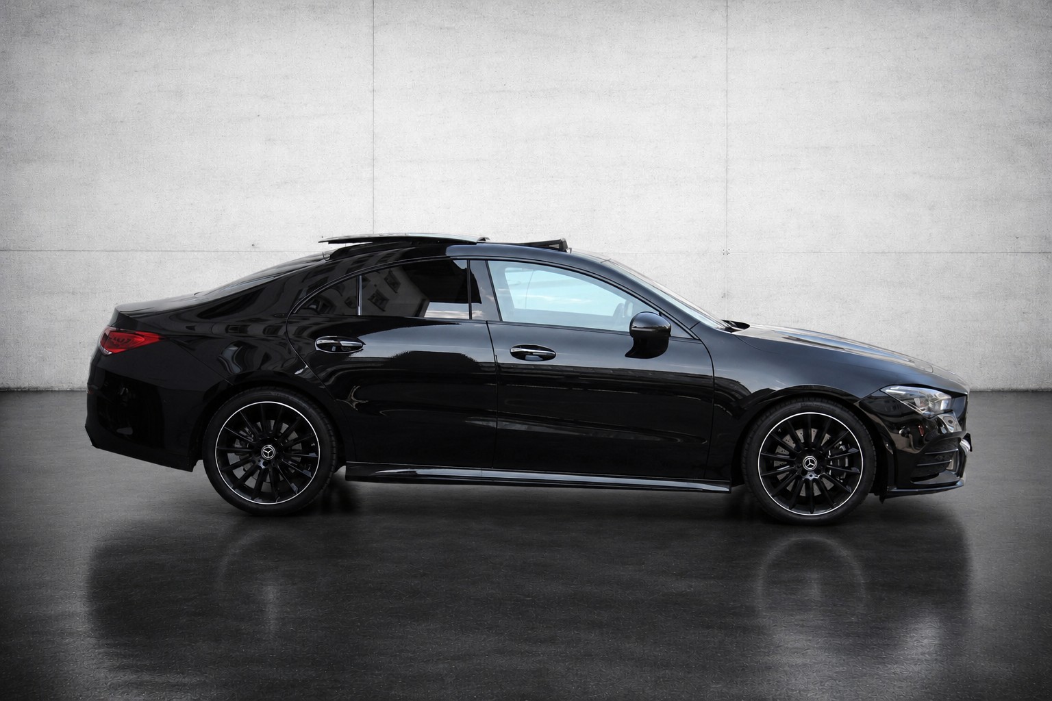 MERCEDES-BENZ CLA 250 4Matic AMG Line 7G-DCT-image-6