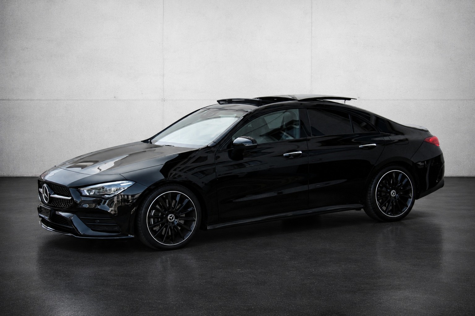 MERCEDES-BENZ CLA 250 4Matic AMG Line 7G-DCT-image-0