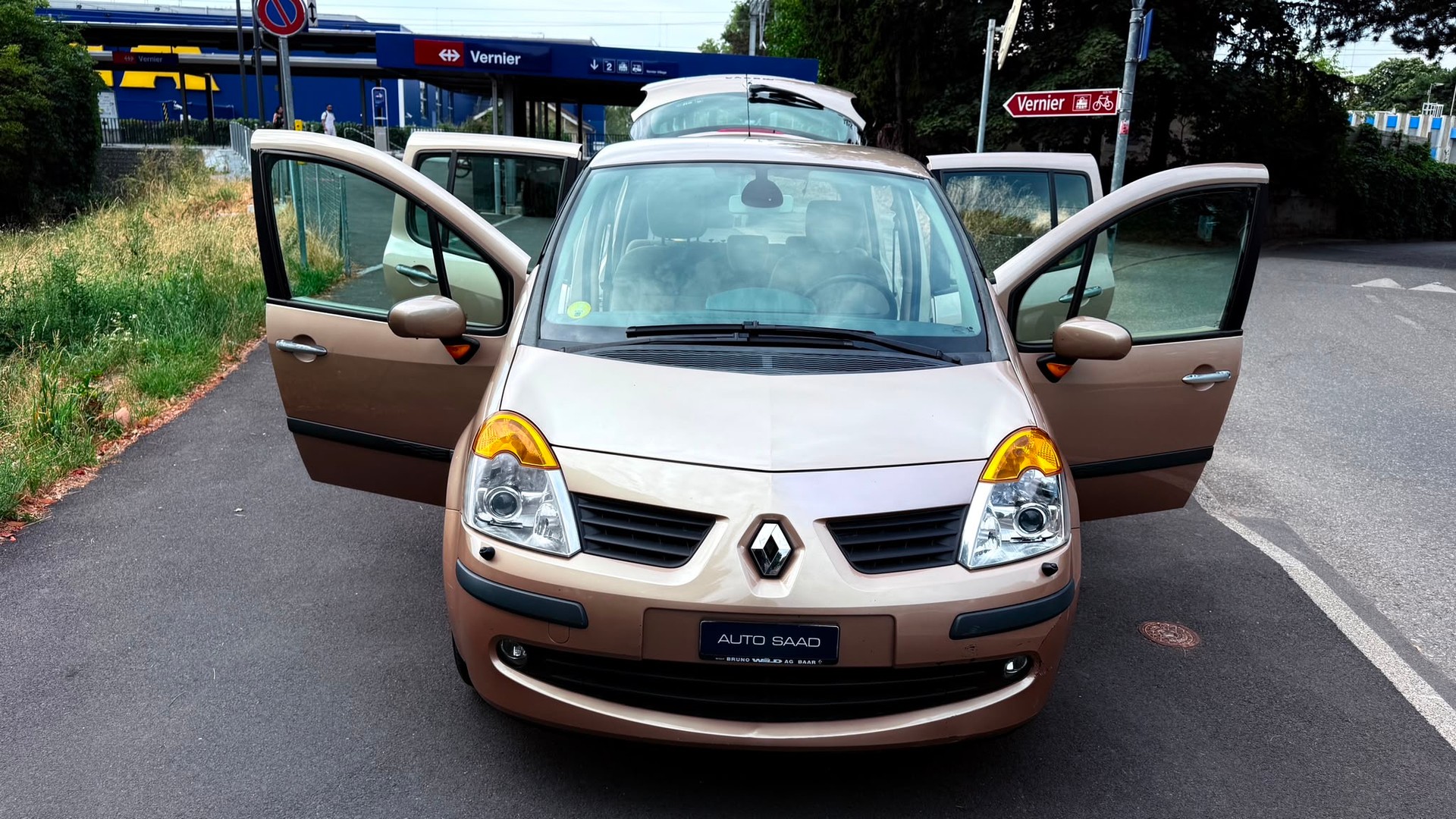 RENAULT Modus 1.6 16V Dynamique Luxe-image-8
