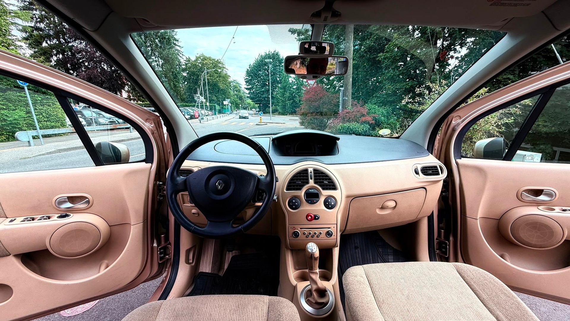 RENAULT Modus 1.6 16V Dynamique Luxe-image-6