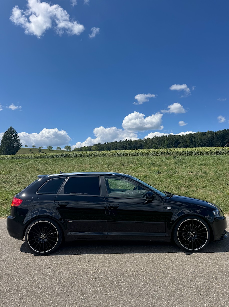 AUDI 2.0 TFSI S line-image-2
