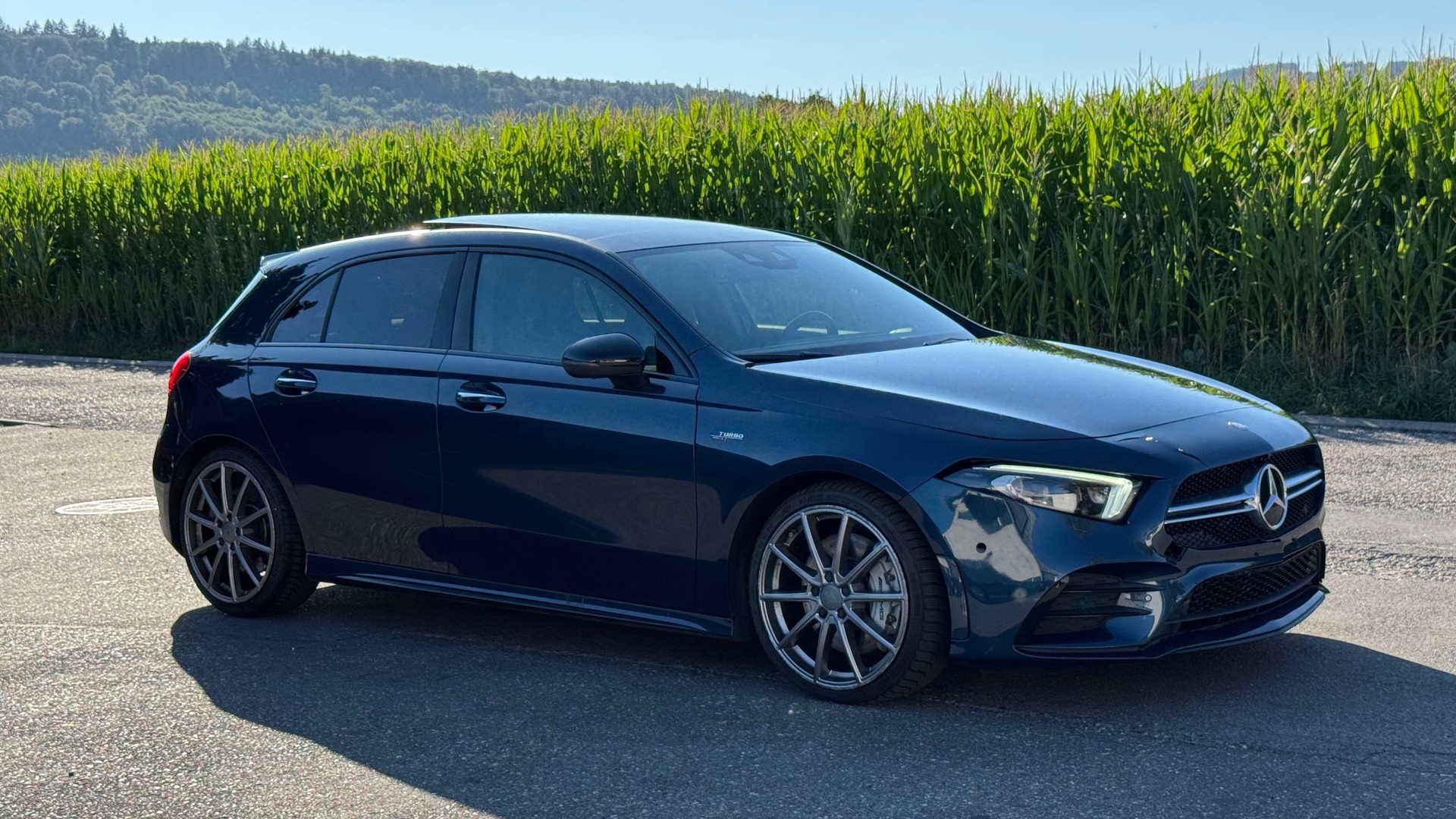 MERCEDES-BENZ A 35 AMG 4Matic Speedshift-image-6
