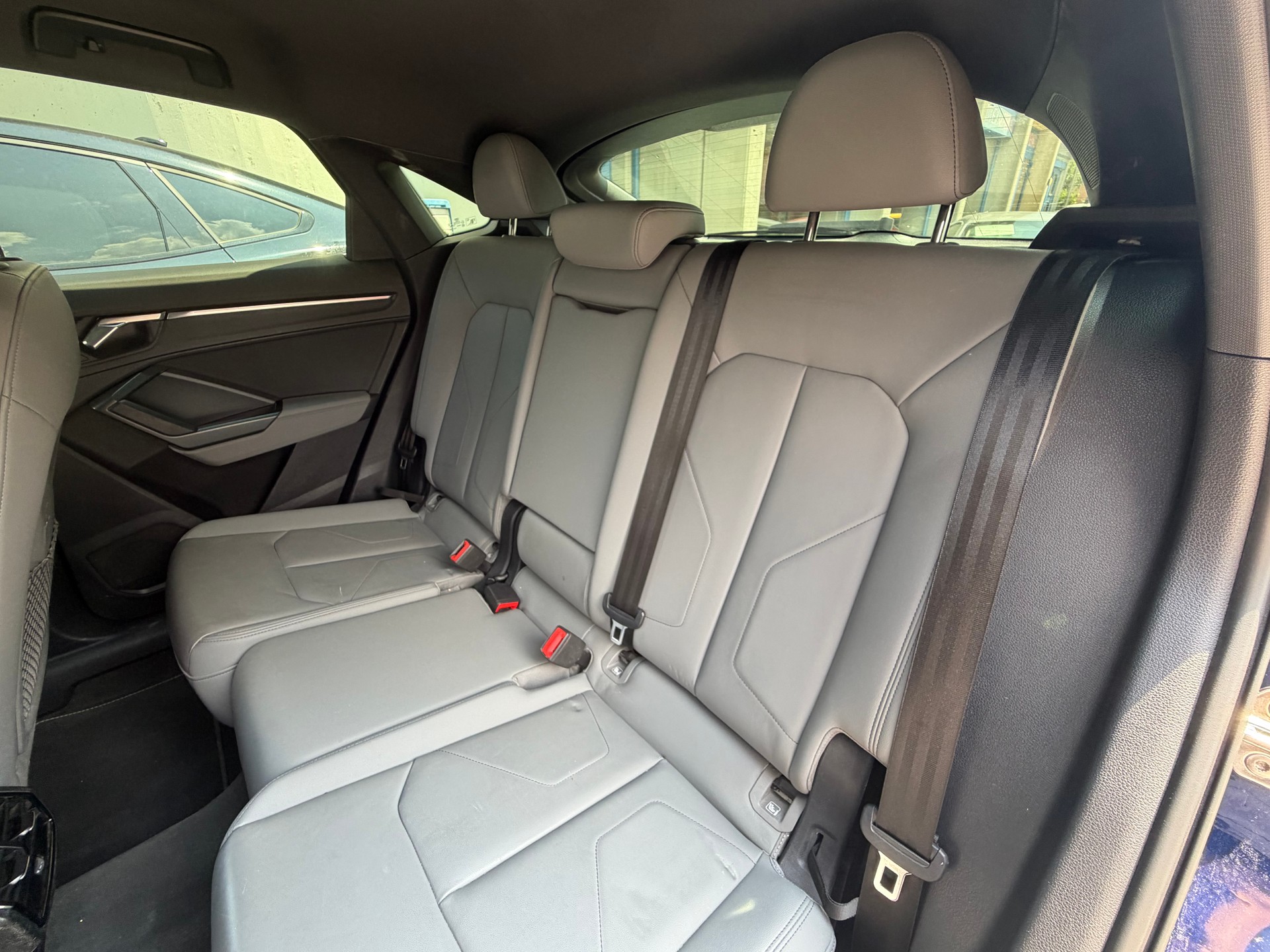 AUDI Q3 Sportback 45 TFSI e S line S-tronic-image-15