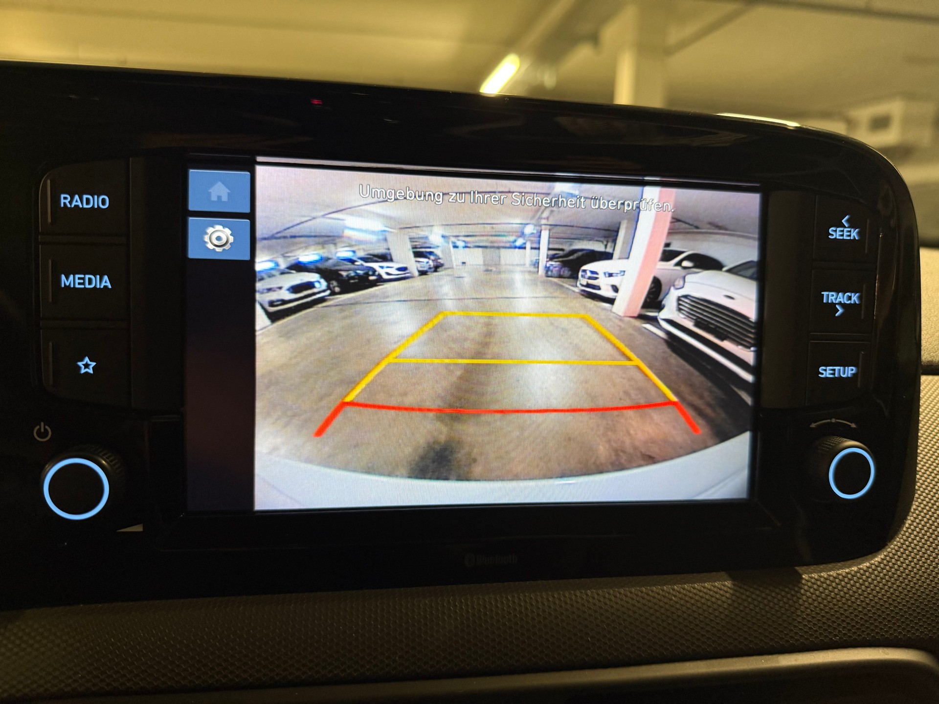HYUNDAI i10 1.2 Amplia Automat RF-Kamera-image-11