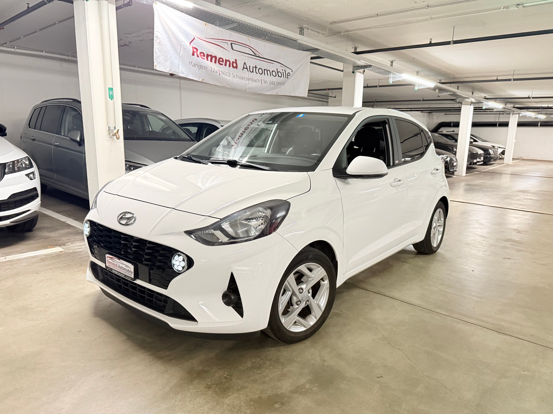 HYUNDAI i10 1.2 Amplia Automat RF-Kamera-image-1