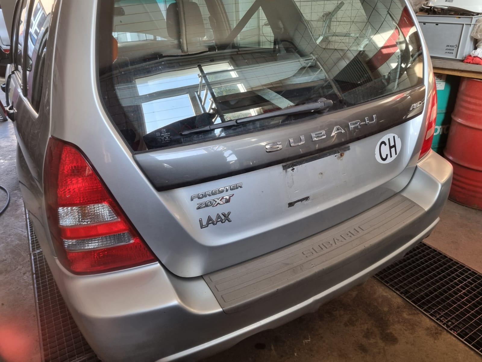 SUBARU Forester 2.0XT Automatic-image-3