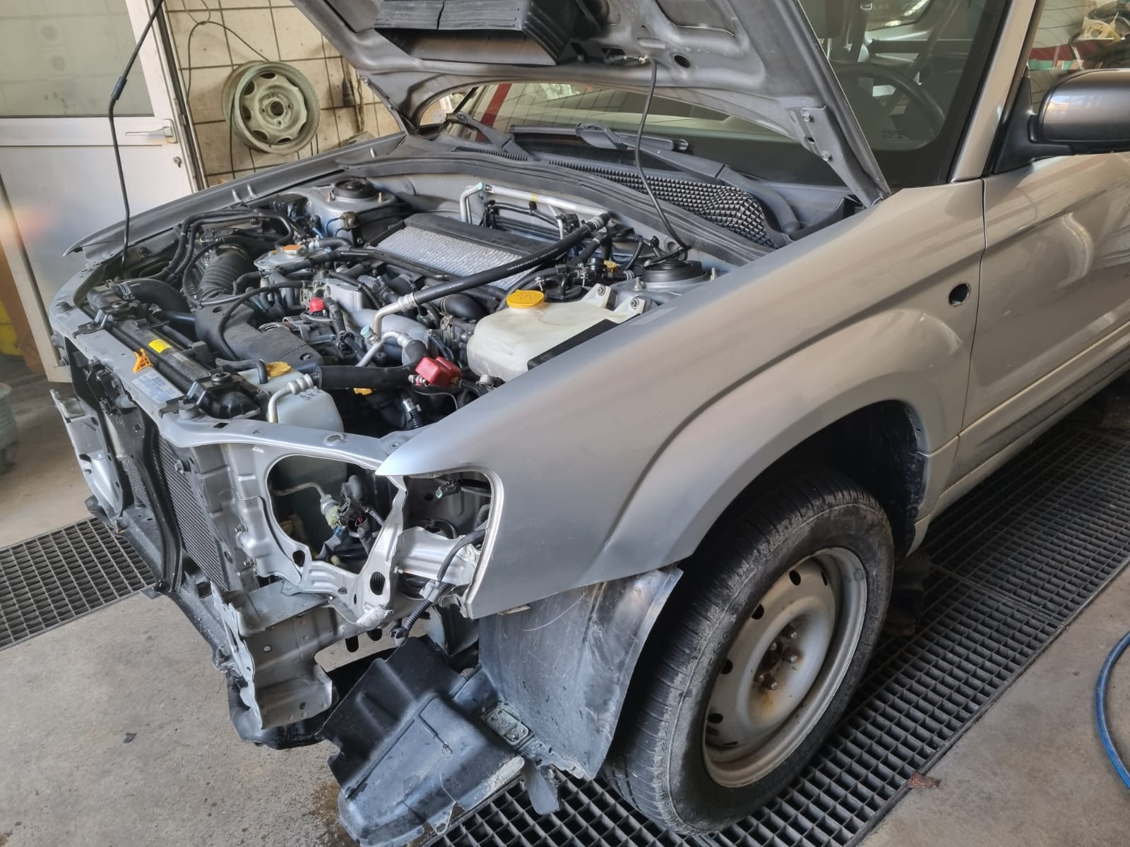 SUBARU Forester 2.0XT Automatic-image-0