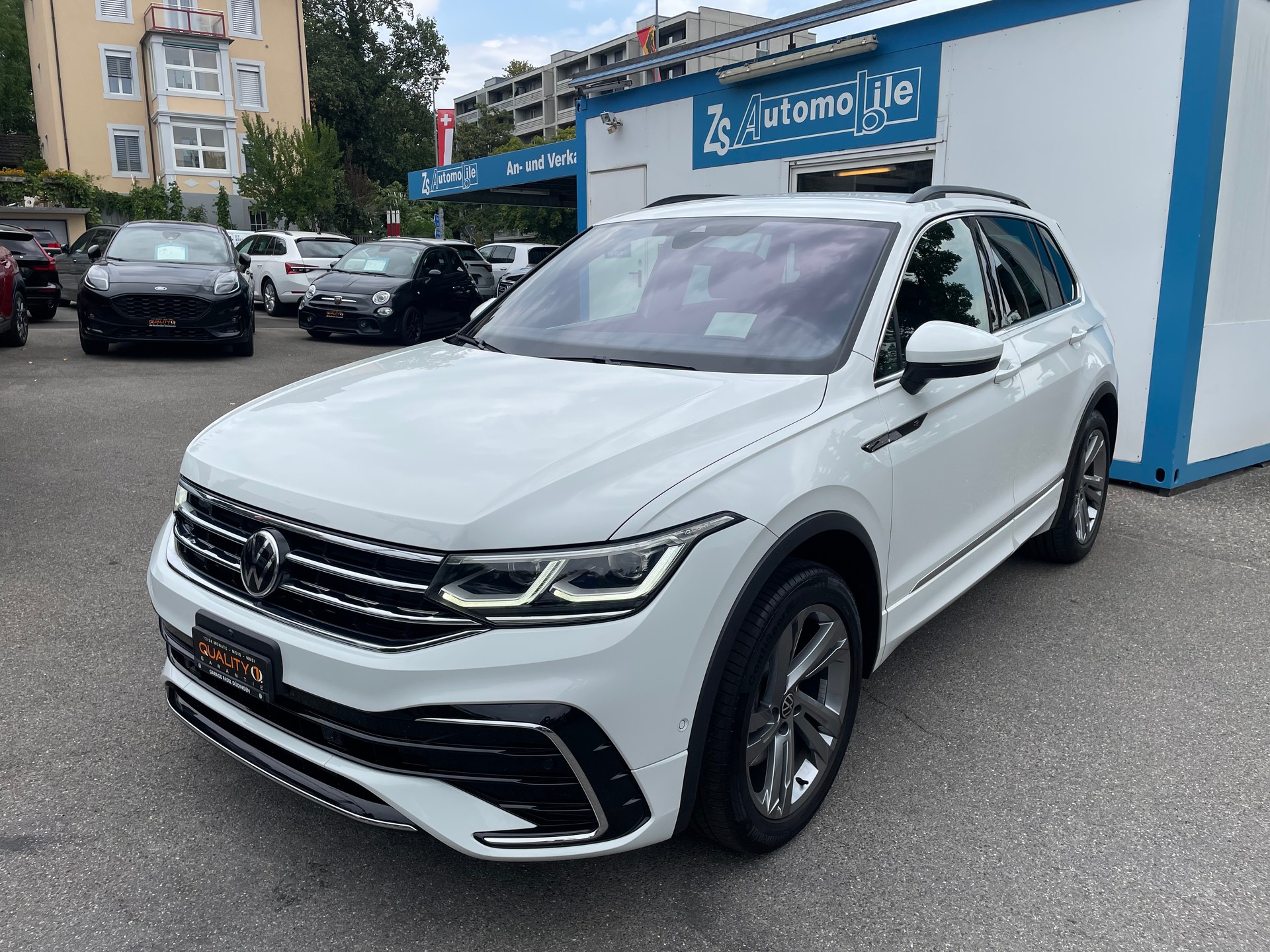 VW Tiguan 2.0 TDI SCR R-Line 4Motion DSG-image-0