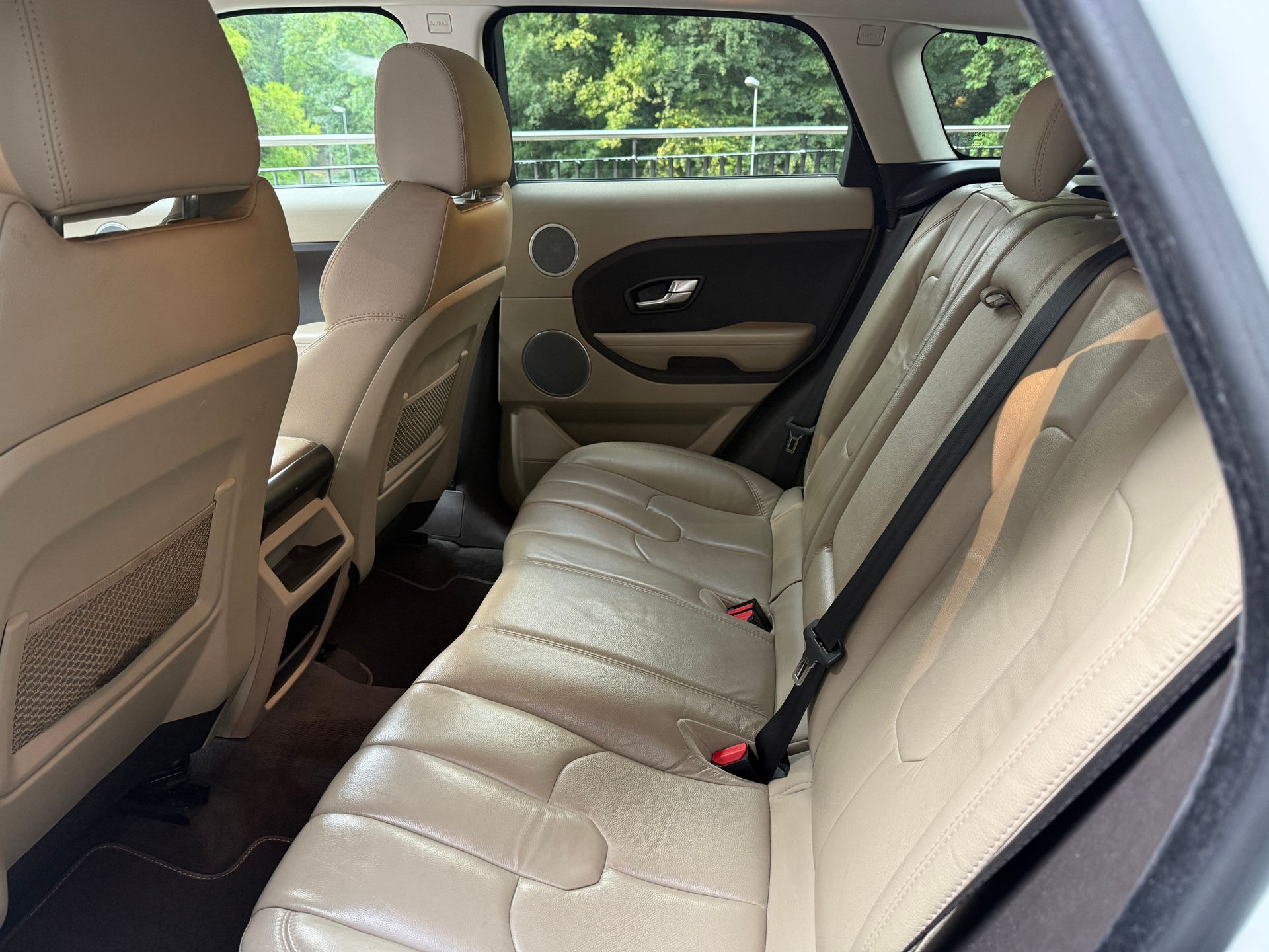 LAND ROVER Range Rover Evoque 2.2 TD4 Dynamic AT6-image-9