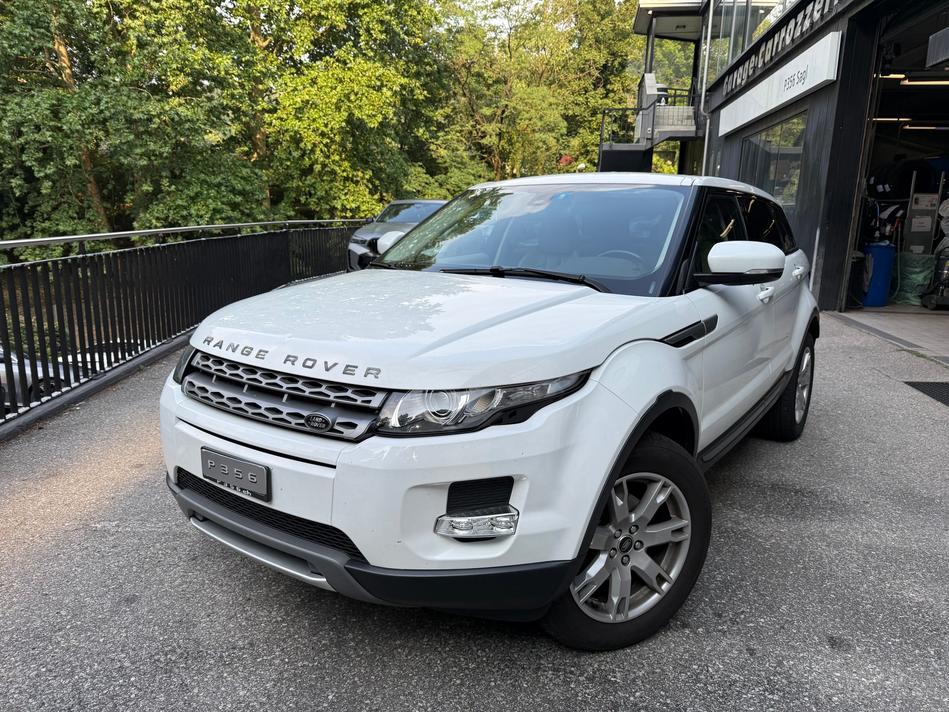 LAND ROVER Range Rover Evoque 2.2 TD4 Dynamic AT6-image-1