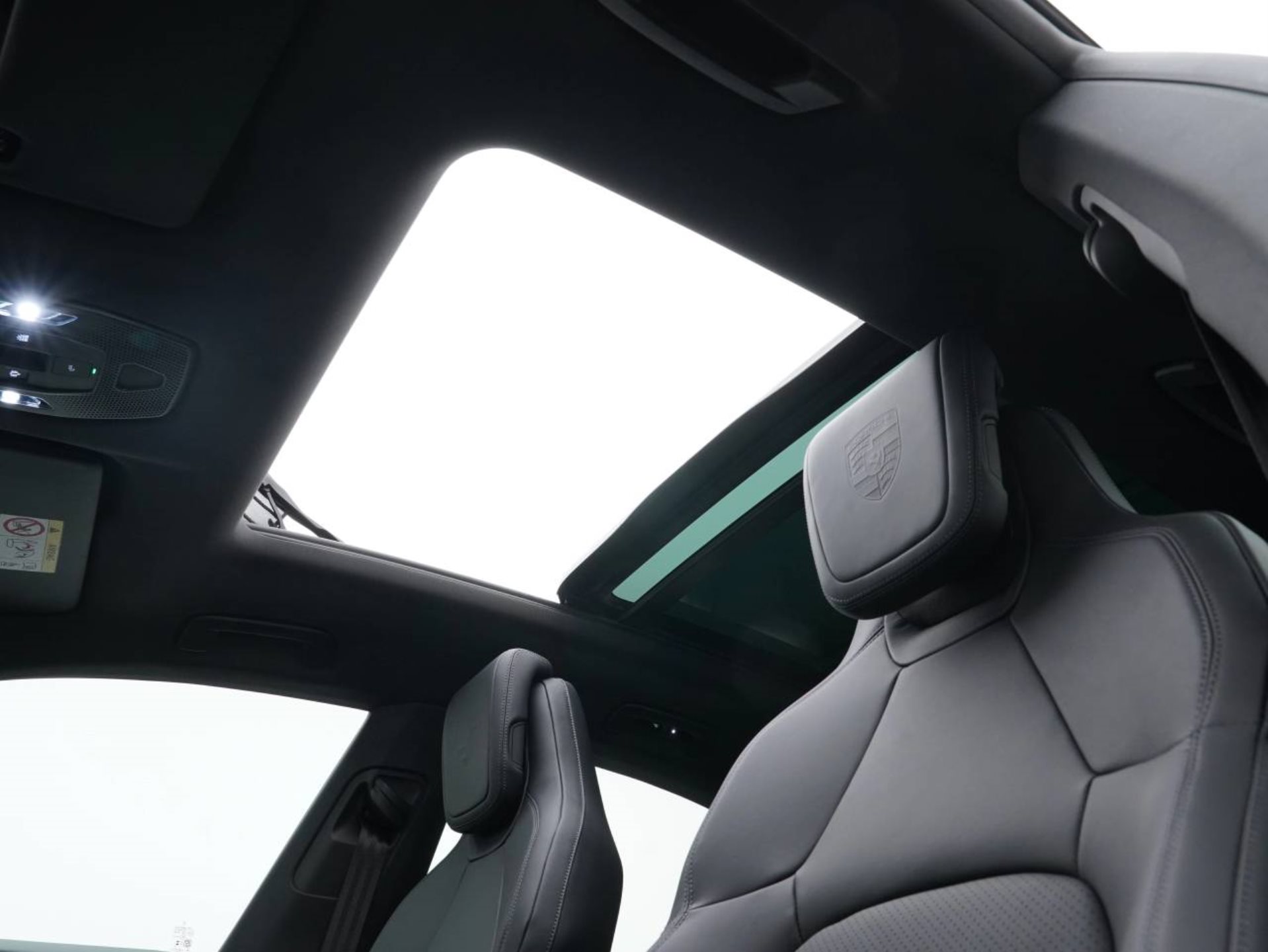 PORSCHE Macan 4-image-31