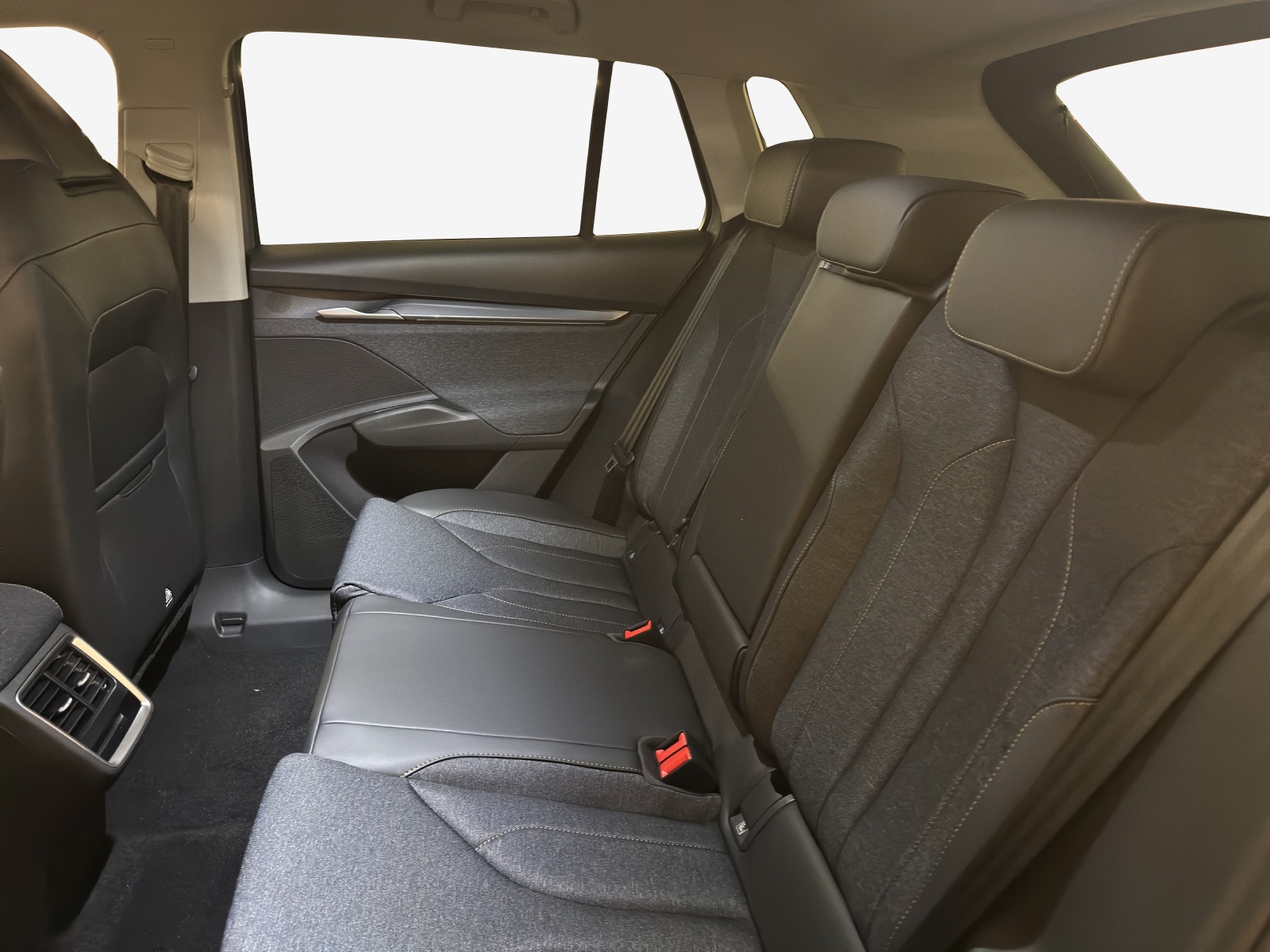 SKODA Elroq 85 Selection-image-11