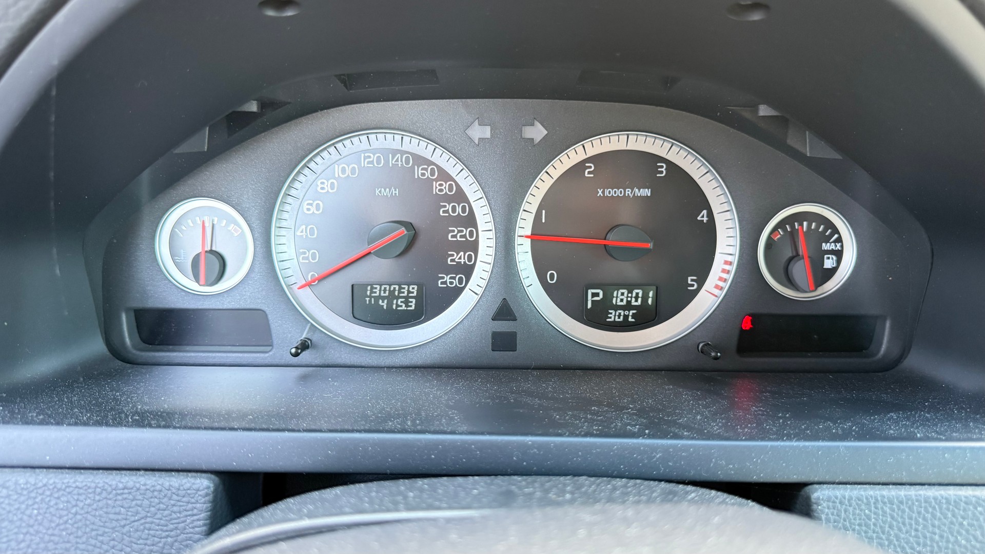 VOLVO XC90 D5 AWD Summum Geartronic-image-14