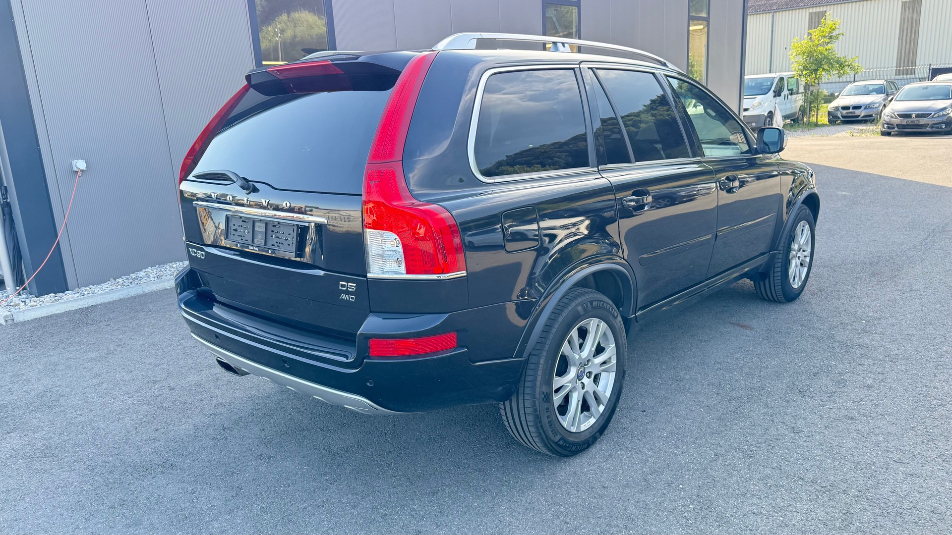 VOLVO XC90 D5 AWD Summum Geartronic-image-4