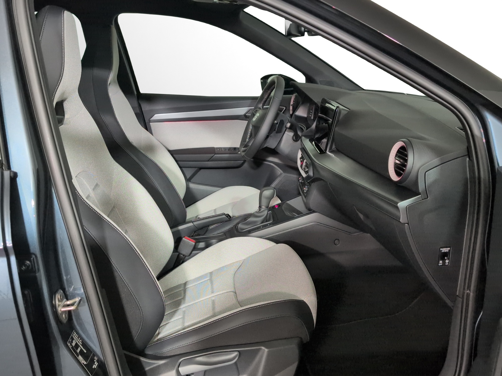 SEAT Arona 1.5 Eco TSI Move FR DSG-image-6