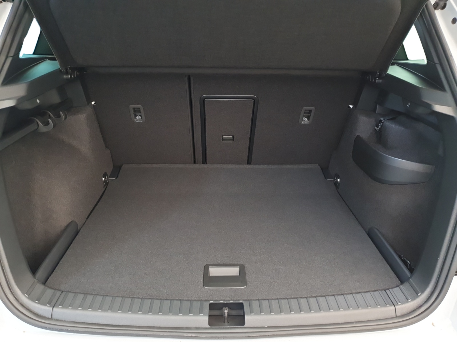 SKODA Karoq 1.5 TSI SportLine DSG-image-12