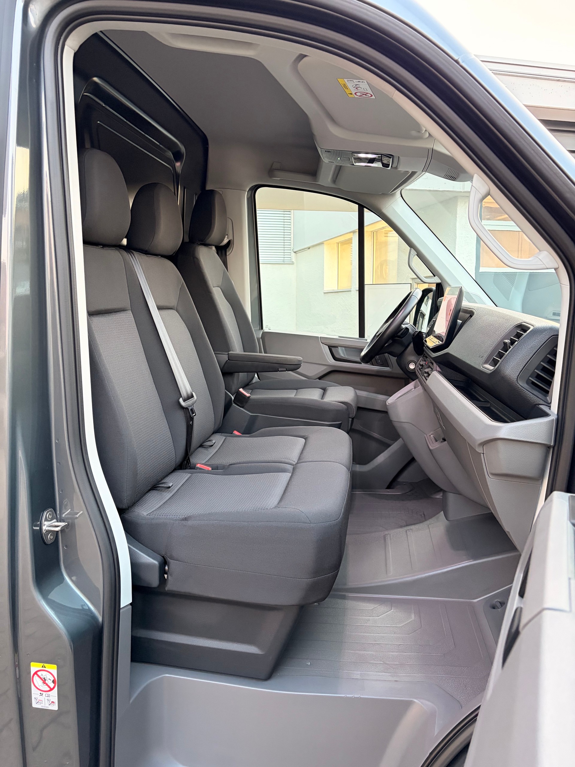 MAN TGE 3.180 Standard 4x4 A-image-5