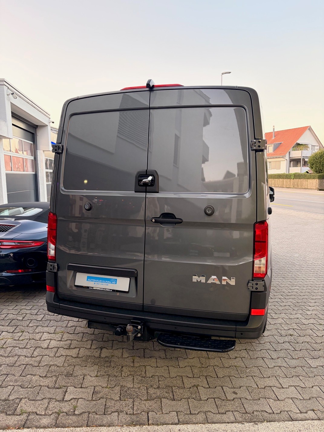 MAN TGE 3.180 Standard 4x4 A-image-3