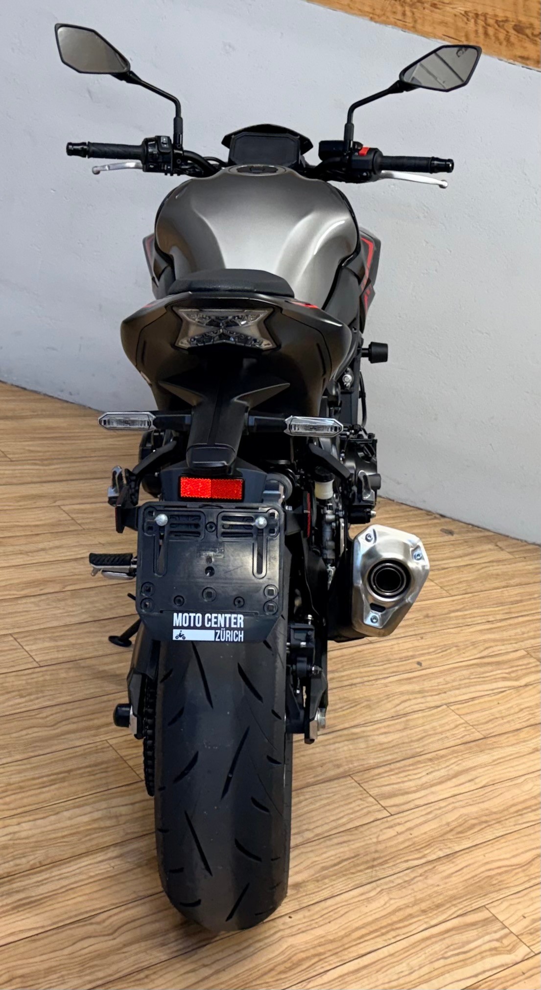 KAWASAKI Z 900 (35kW)-showroom-element-2