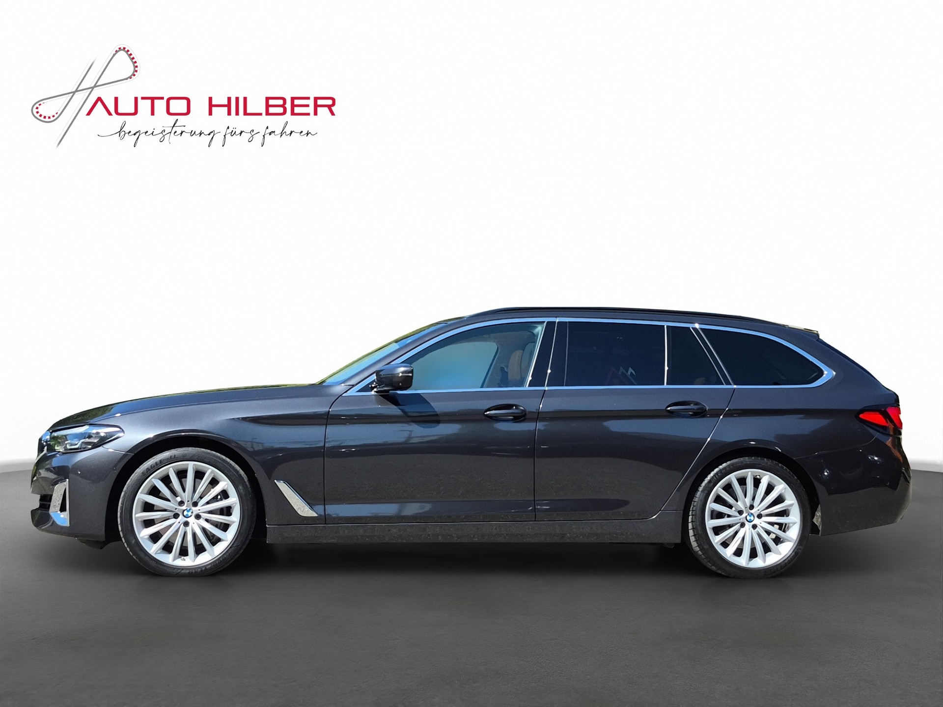 BMW 530d xDrive 48V Touring Luxury Line Steptronic *Neupreis 108'000 CHF/Massagesitze*-image-2