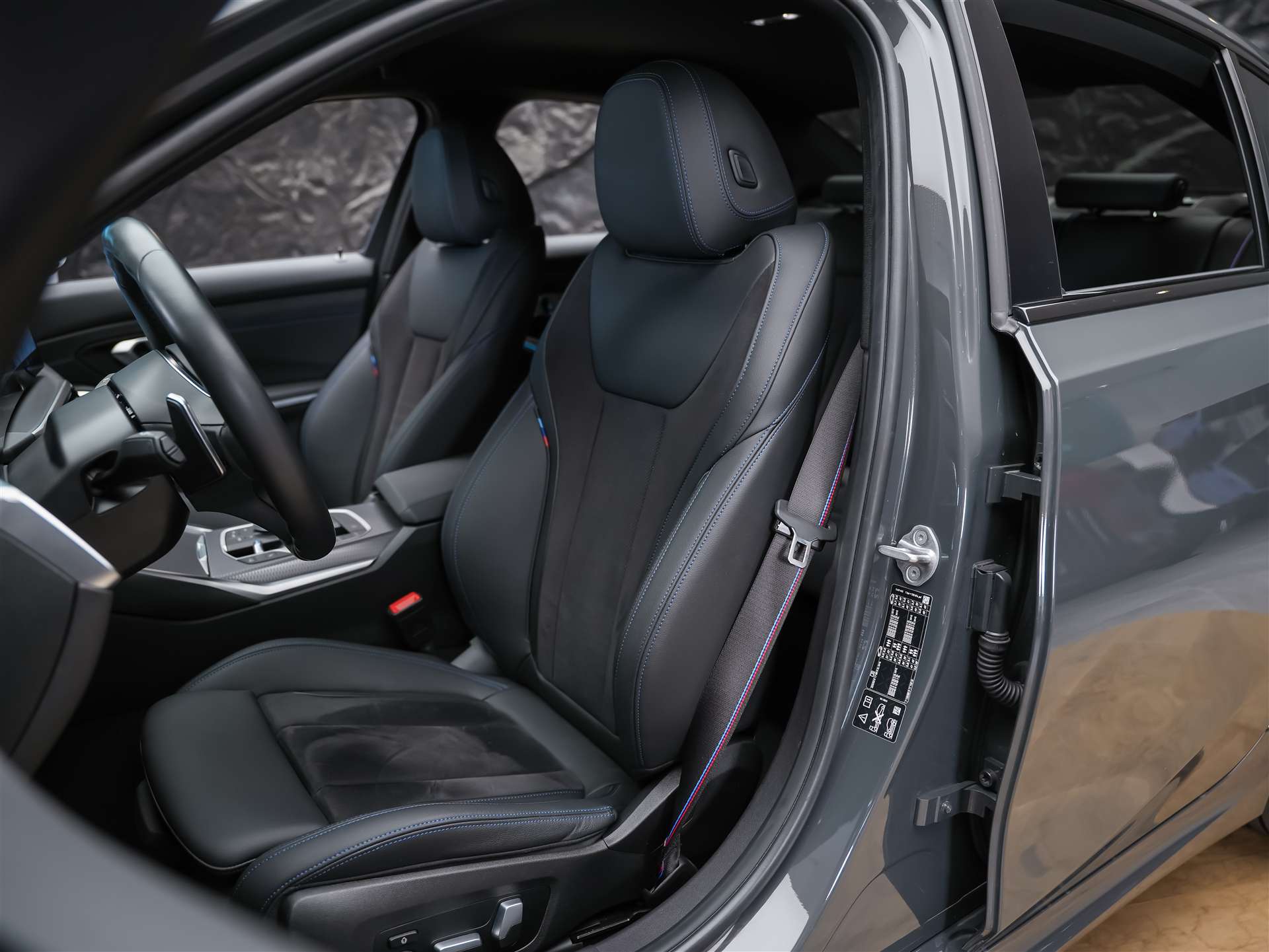 BMW M340i xDrive Steptronic M Sport Pro *Head-Up*Harman/Kardon*Individual Lackierung*-image-8