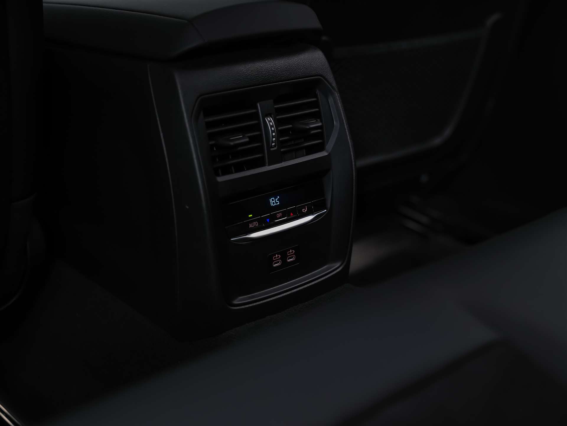 BMW M340i xDrive Steptronic M Sport Pro *Head-Up*Harman/Kardon*Individual Lackierung*-image-13